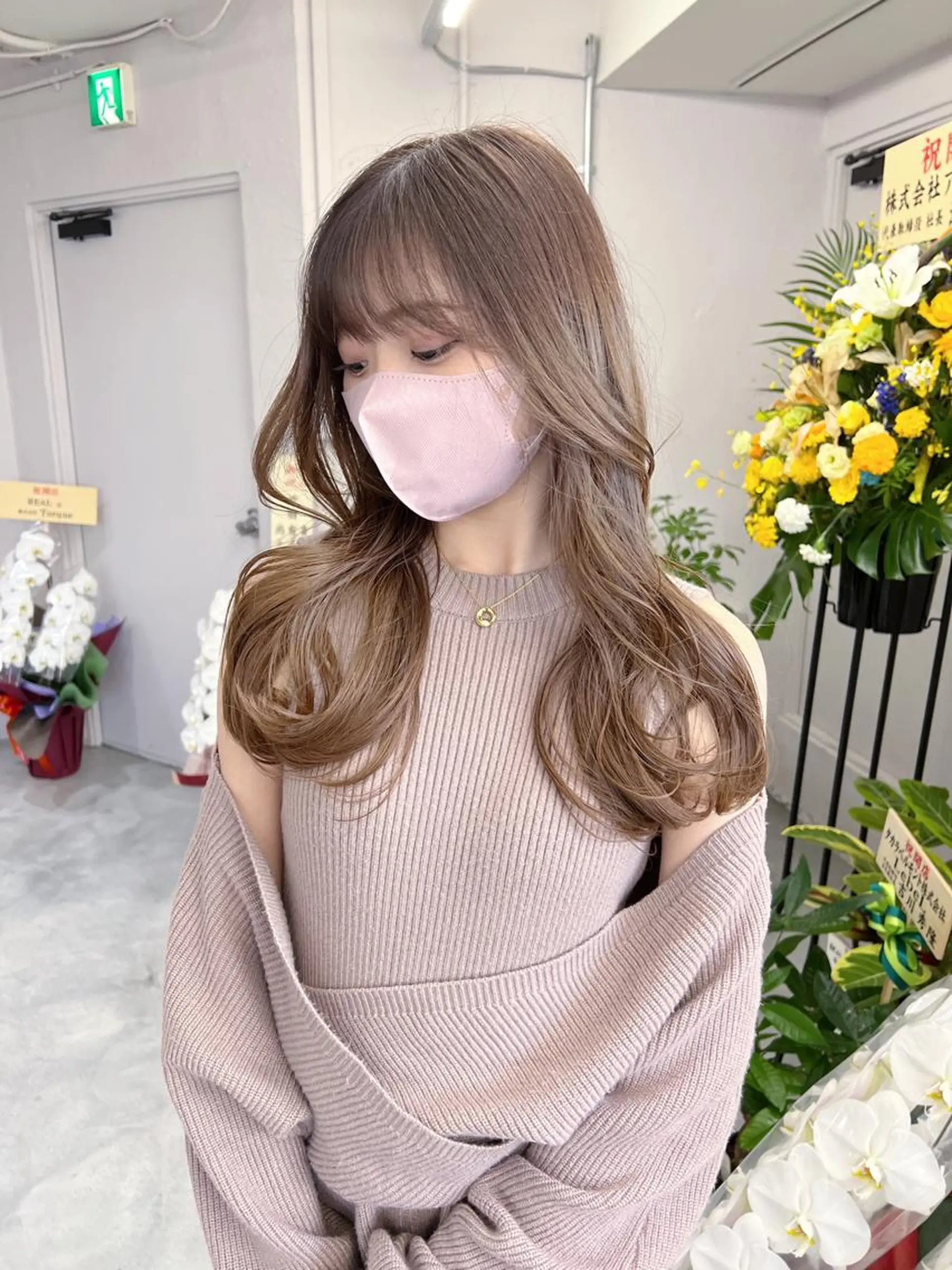 カラー REAL【レアル】所属・グレージュ/透け感 カラー/透明感カラーのヘアスタイル