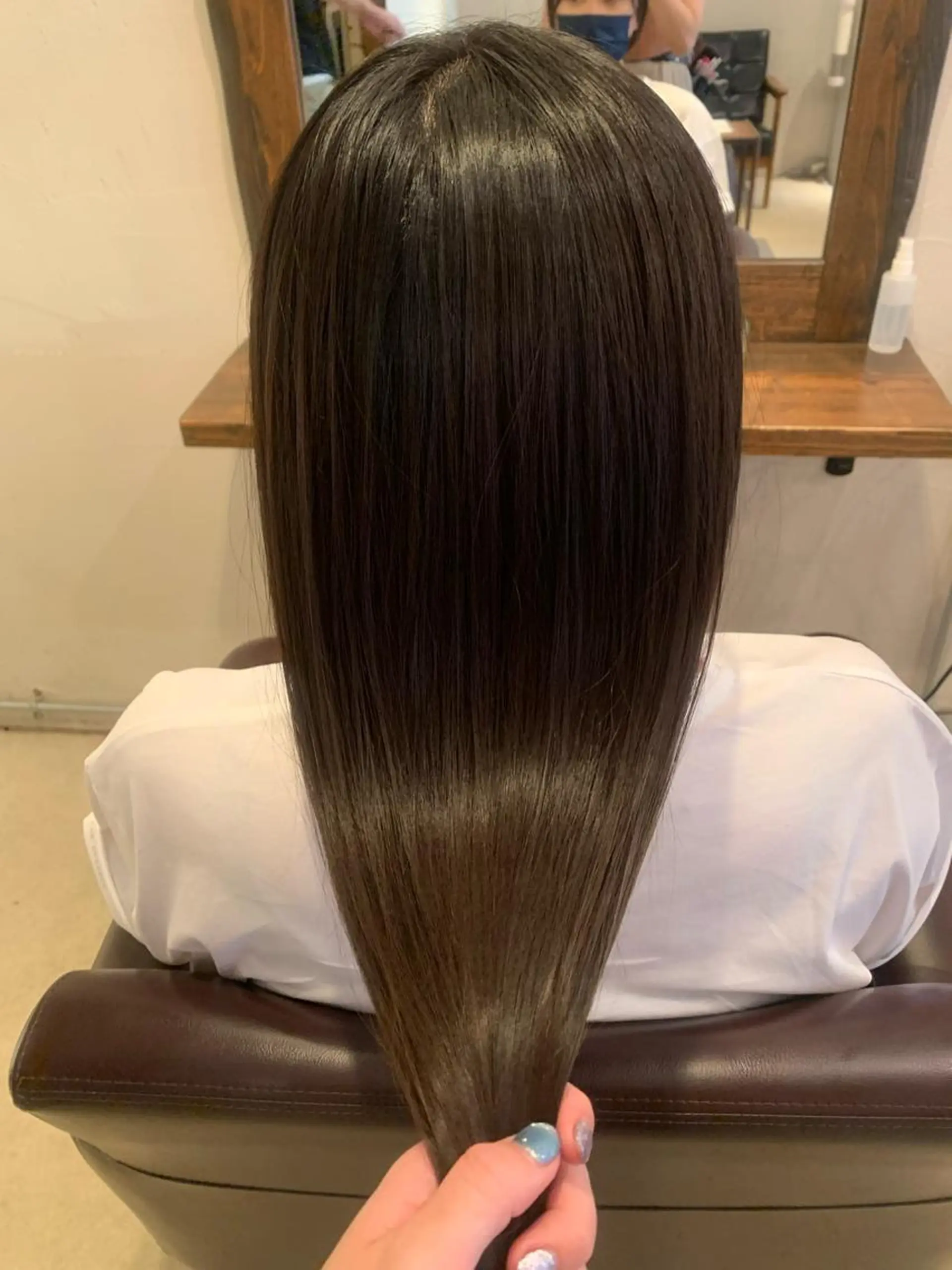 ロング カラー 透明感/オリーブ/ グレージュ/YUKAのヘアスタイル