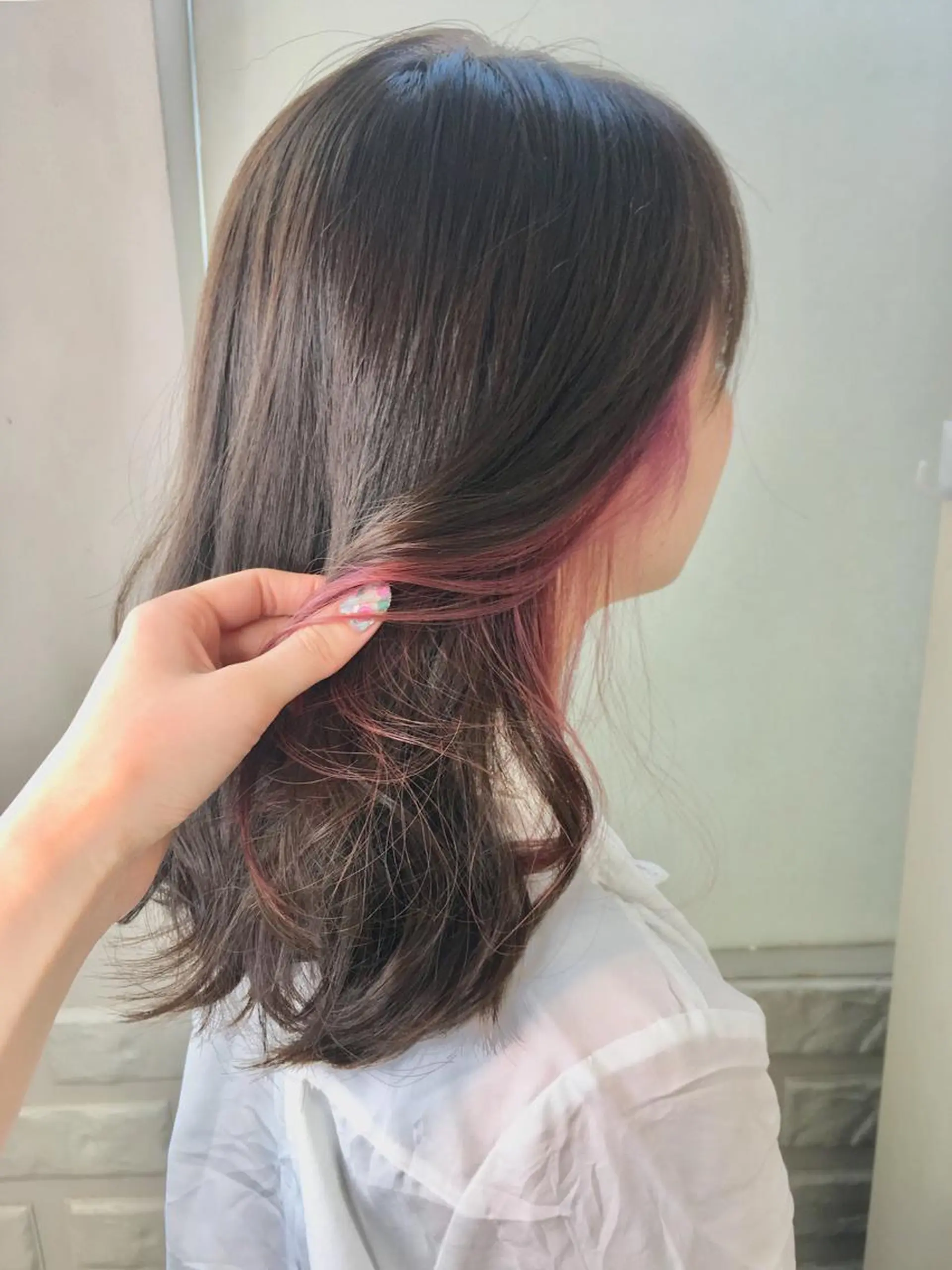 ミディアム カラー ダブルカラー イヤリングカラー インナーカラー 農添 杏のヘアスタイル