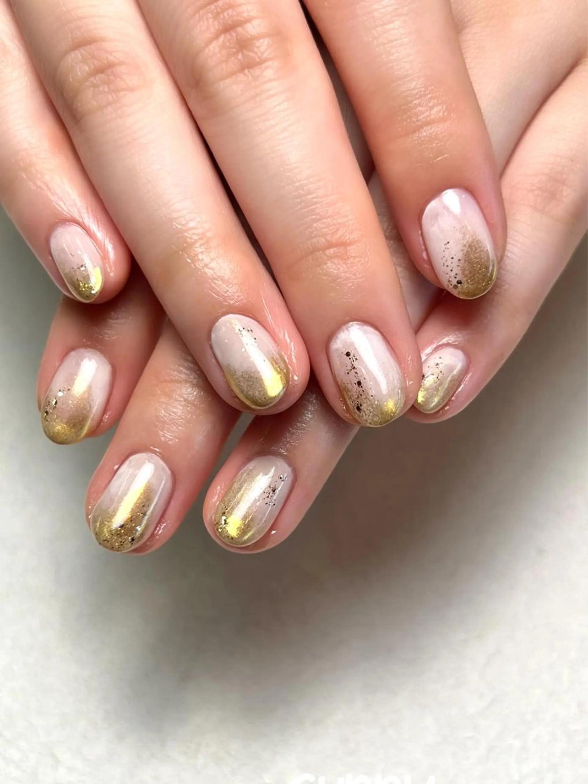 ネイル ゴールド ミラーネイル ニュアンスネイル Nail_Mikako所属・Nail Mikakoのネイルデザイン