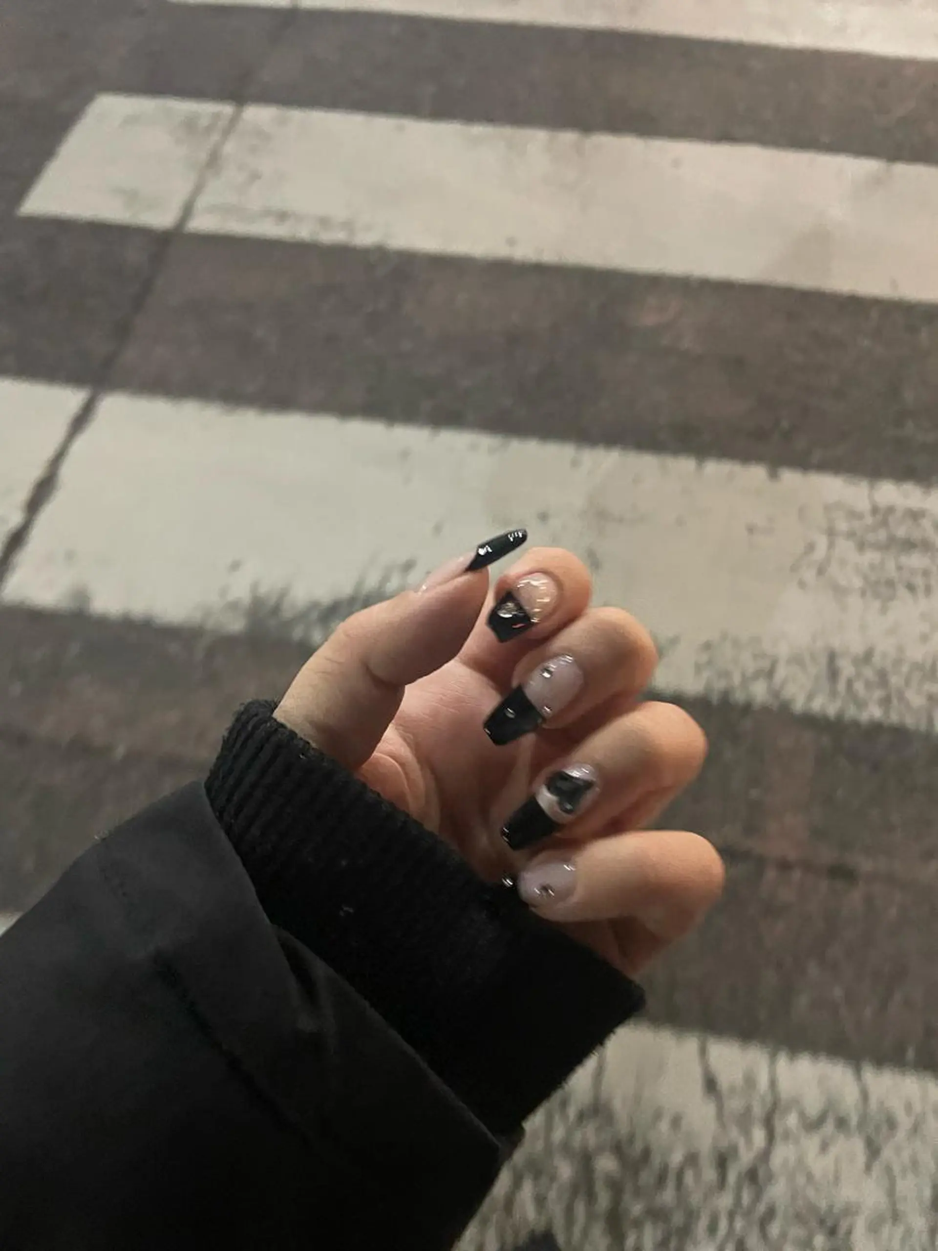 セミロング ネイル ハンドネイル mark 🤍Yuki🤍のネイルデザイン