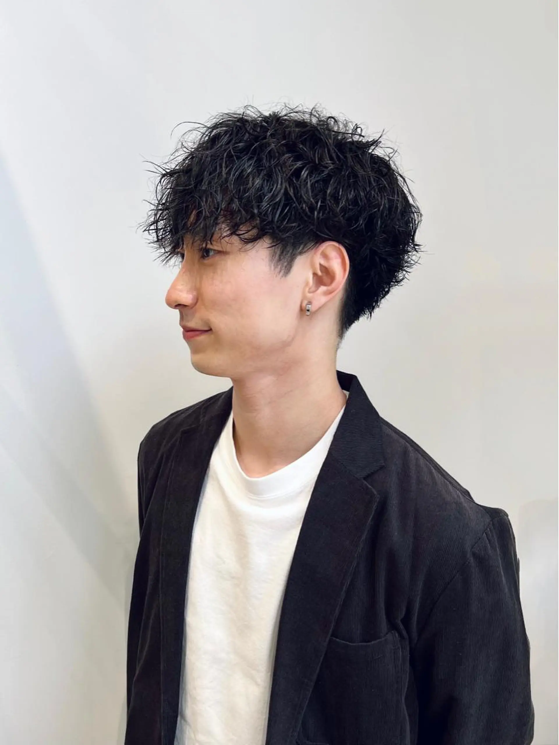 パーマ メンズ メンズパーマ ツイストスパイラルパーマ スパイラルパーマ カット パーマ Qin shaire salon 原宿verno店所属・【センターパート】 ETO／江藤翼の眉毛・アイブロウイメージ