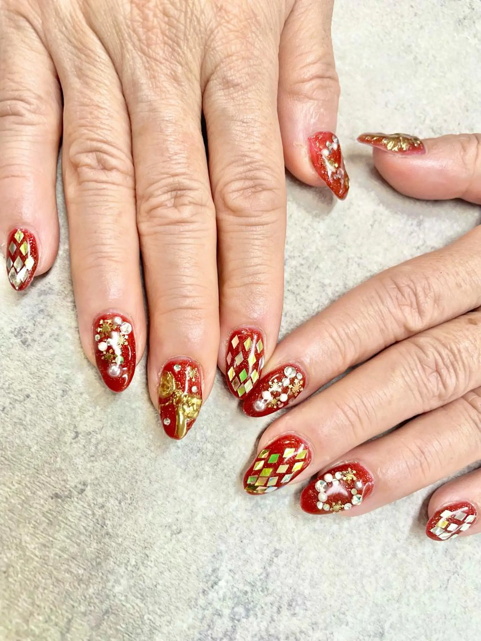 ネイル 冬ネイル クリスマス ハンドネイル ハンドケア FASTNAIL PLUS 新宿店のネイルデザイン