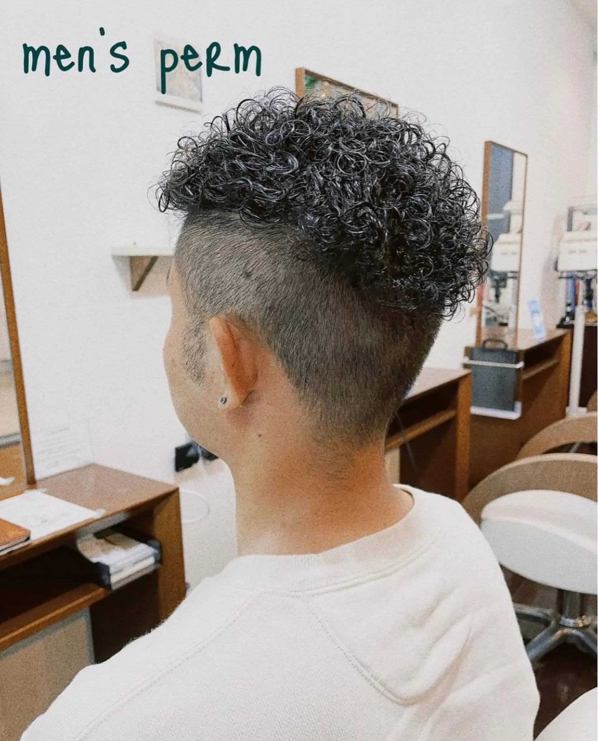 ショート パーマ メンズ KARIOCA HEAD DESIGN所属・Sakairi Yunaのヘアスタイル