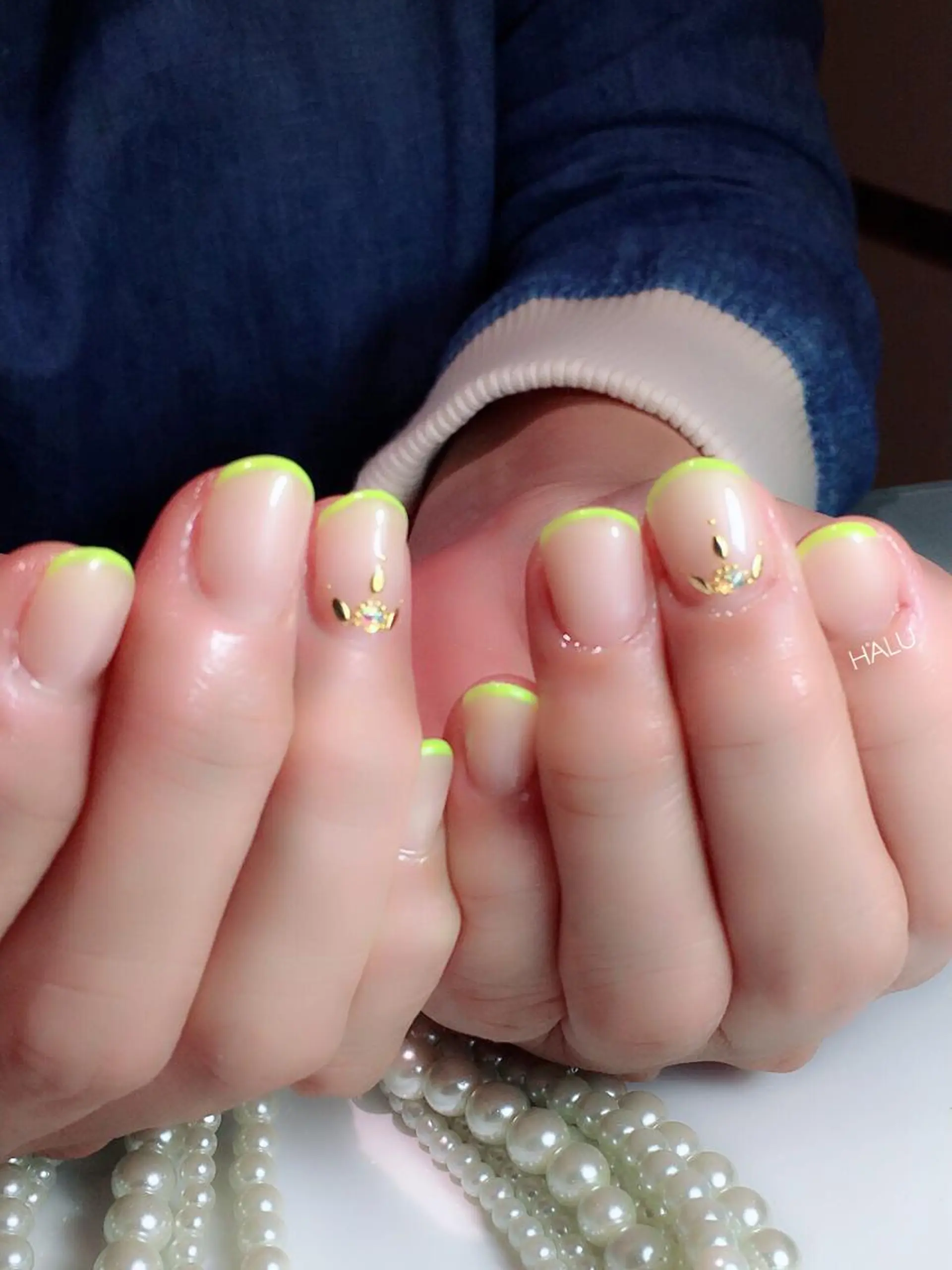 ネイル フレンチネイル 黄色 HALU ハルのネイルデザイン