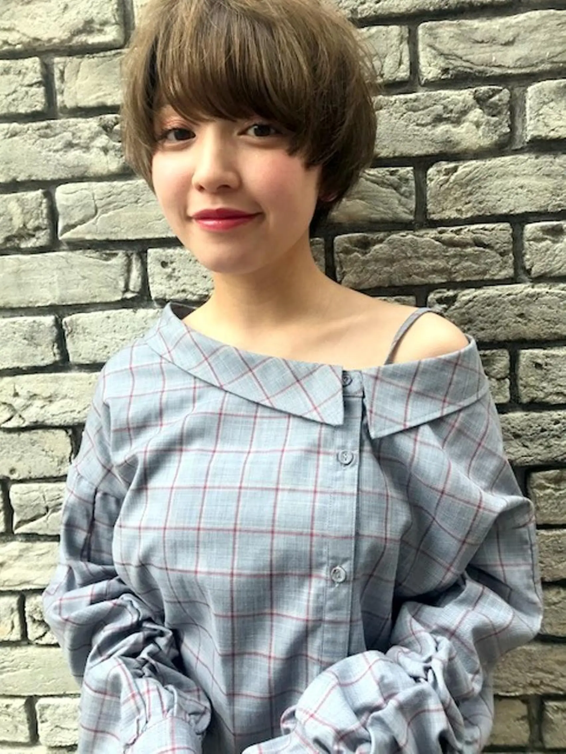 ショート カラー 羽田 ひろむのヘアスタイル