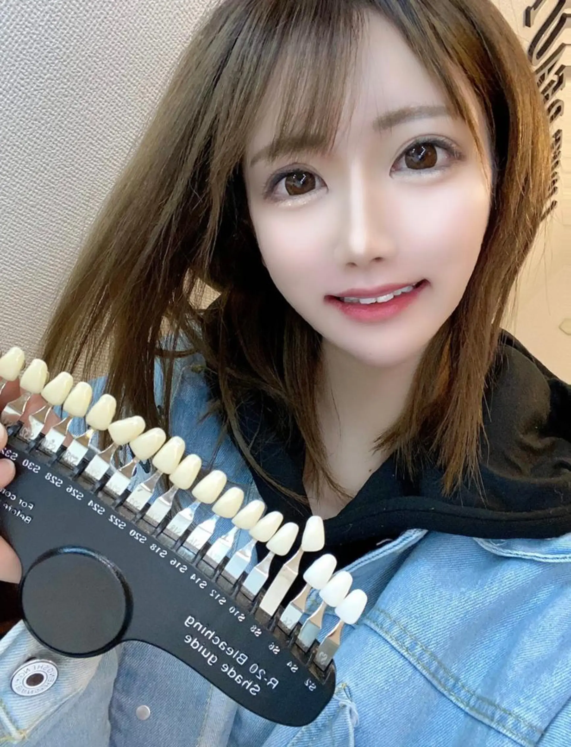 ミディアム カラー メンズ マツエク・マツパ パーマ キッズ アイブロウ ヘアアレンジ ネイル ホワイト その他 ライトビューティー 銀座本店のエステ・リラクイメージ