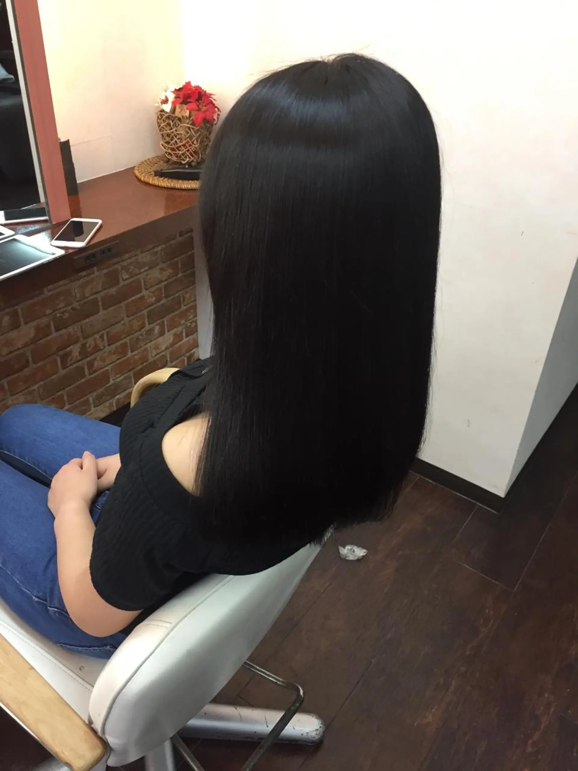 セミロング パーマ 桧山 真のヘアスタイル