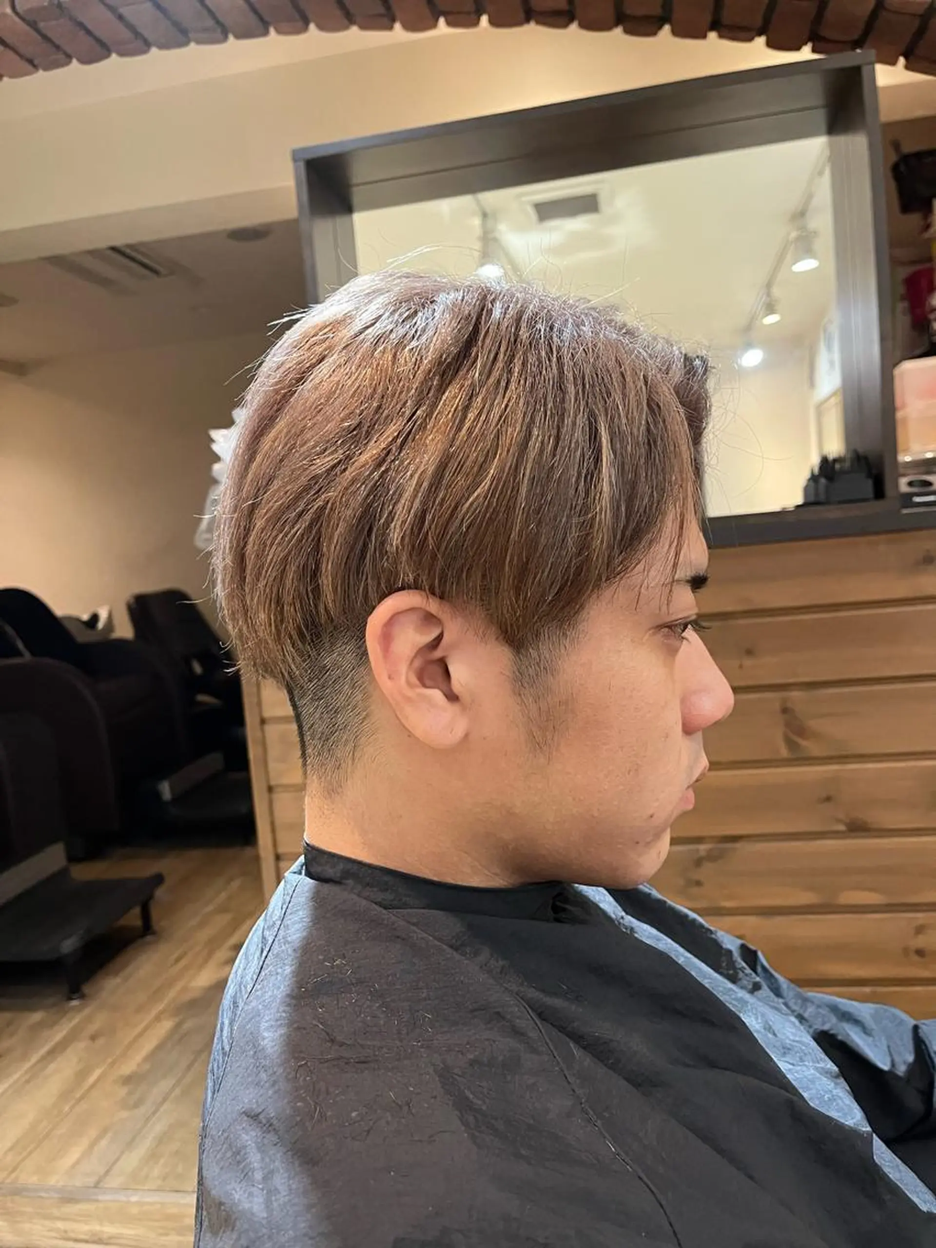 ショート カラー ブリーチ ブリーチなしカラー 縮毛矯正 ヘアカラー VOYAGE所属・中園 康のヘアスタイル