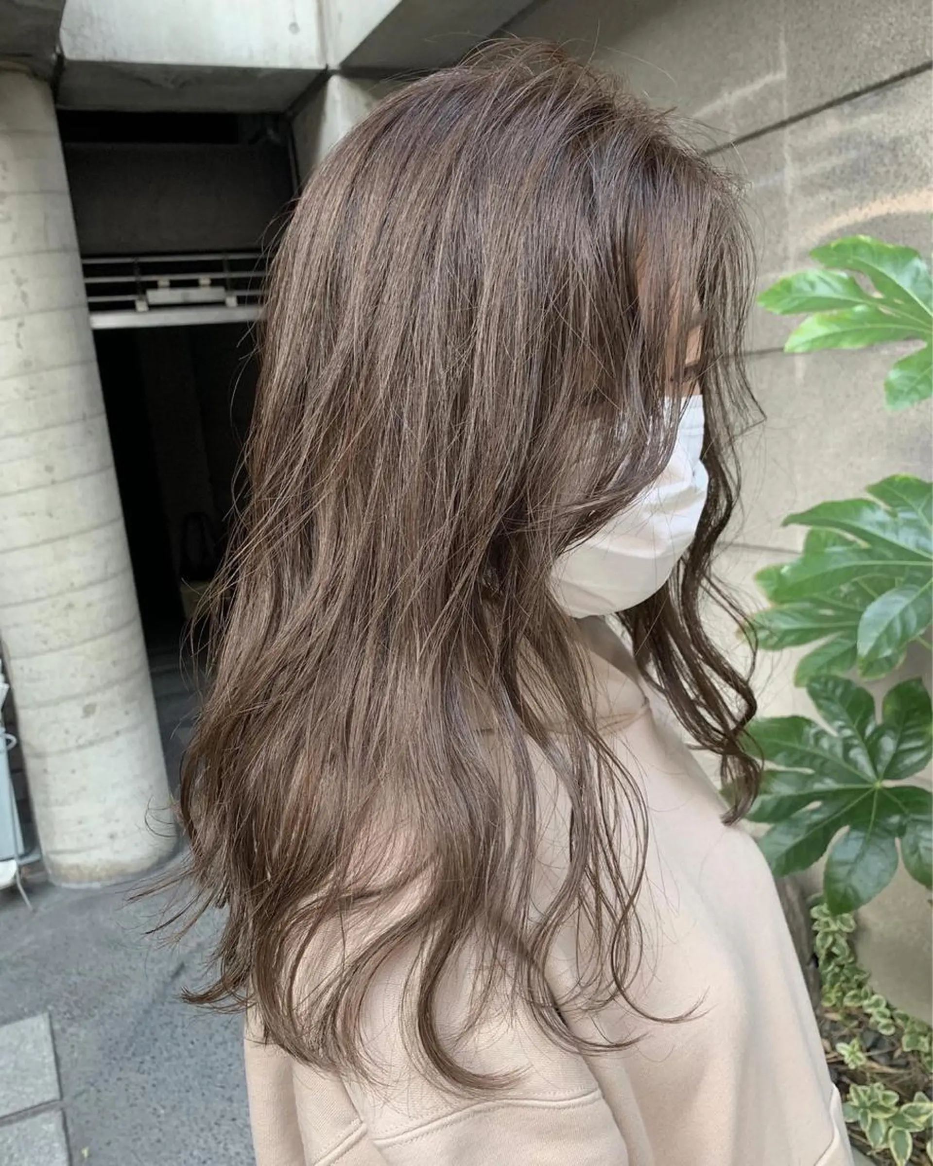 セミロング カラー カット ヘアカラー トリートメント 西村あきや トレンド韓国ヘアのヘアスタイル