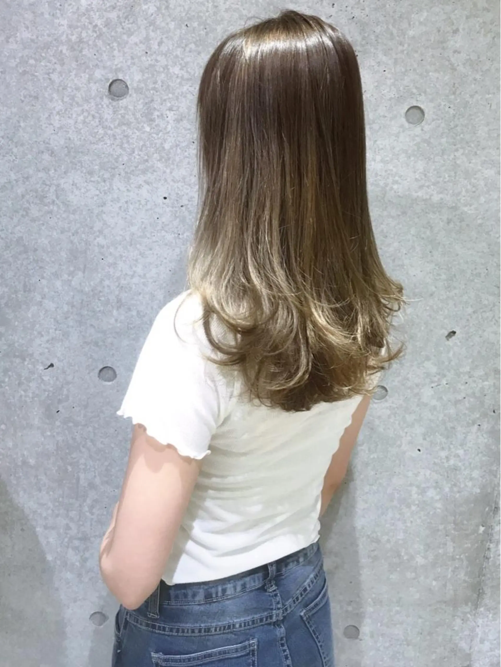 セミロング カラー 井坂 和博のヘアスタイル