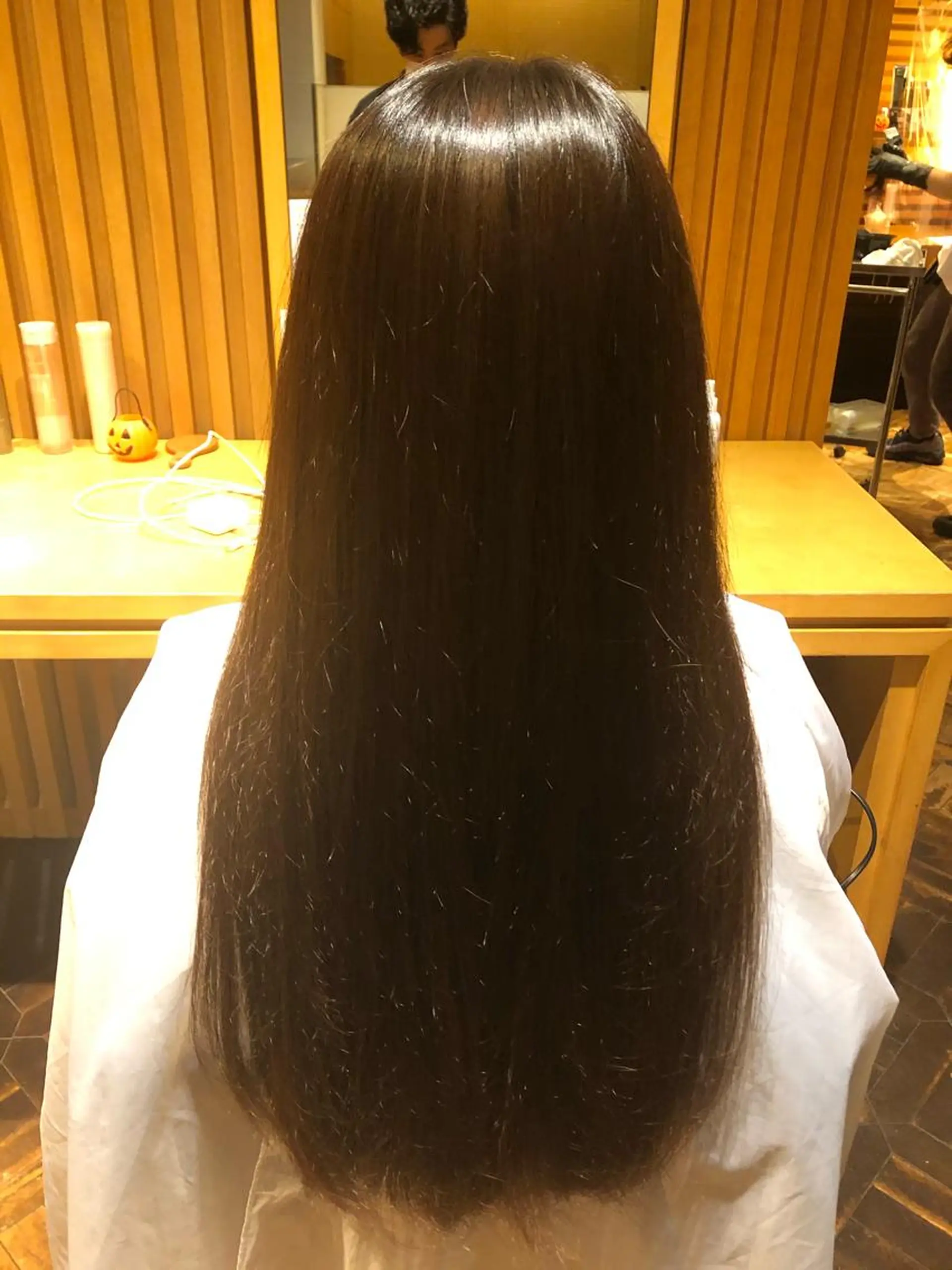 ロング トリートメント 酸熱トリートメント 高山🐬髪質改善 池袋で縮毛矯正のヘアスタイル