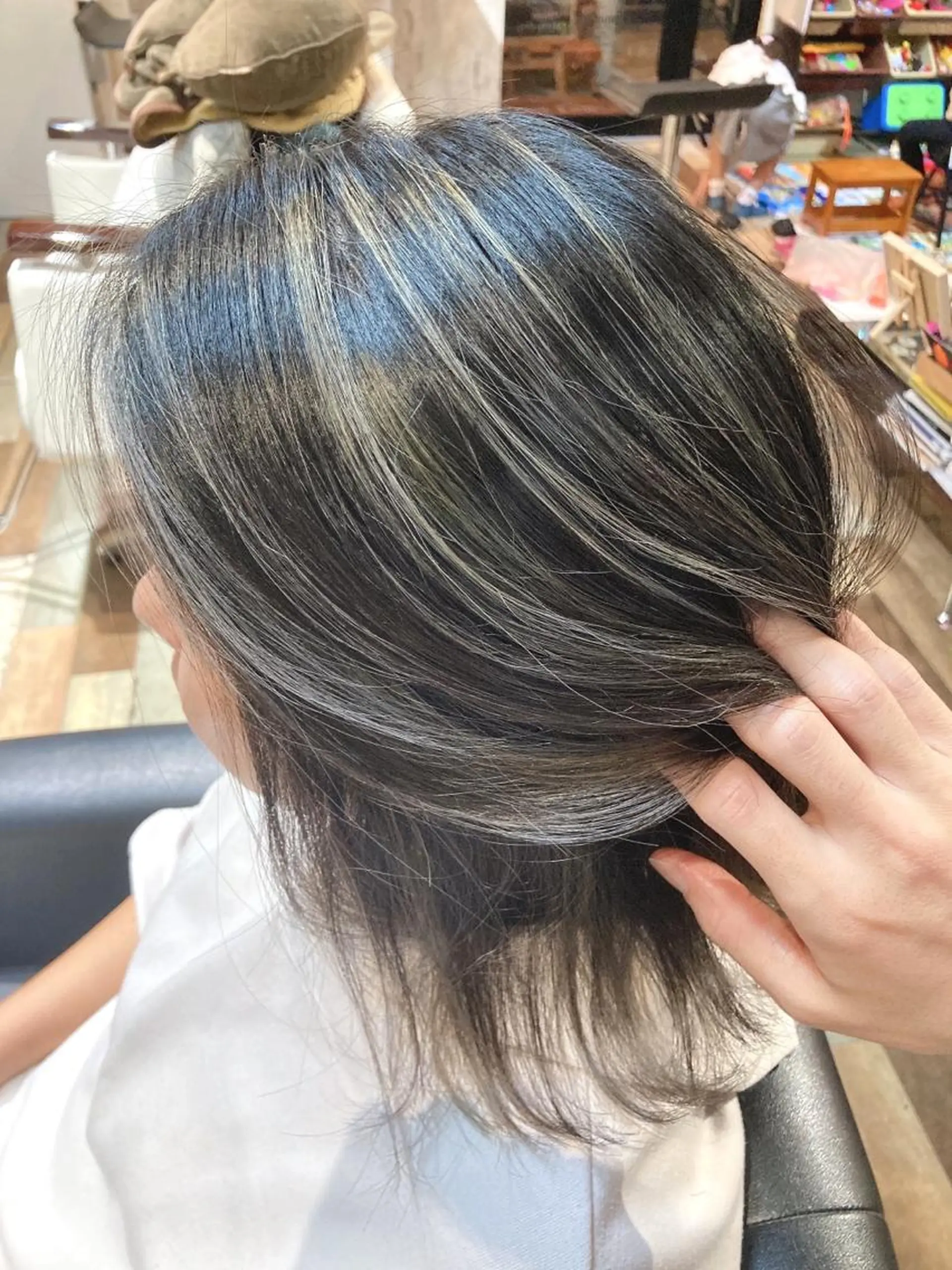 ミディアム ヘアカラー トリートメント 美容歴１８年以上🌈 山口のヘアスタイル