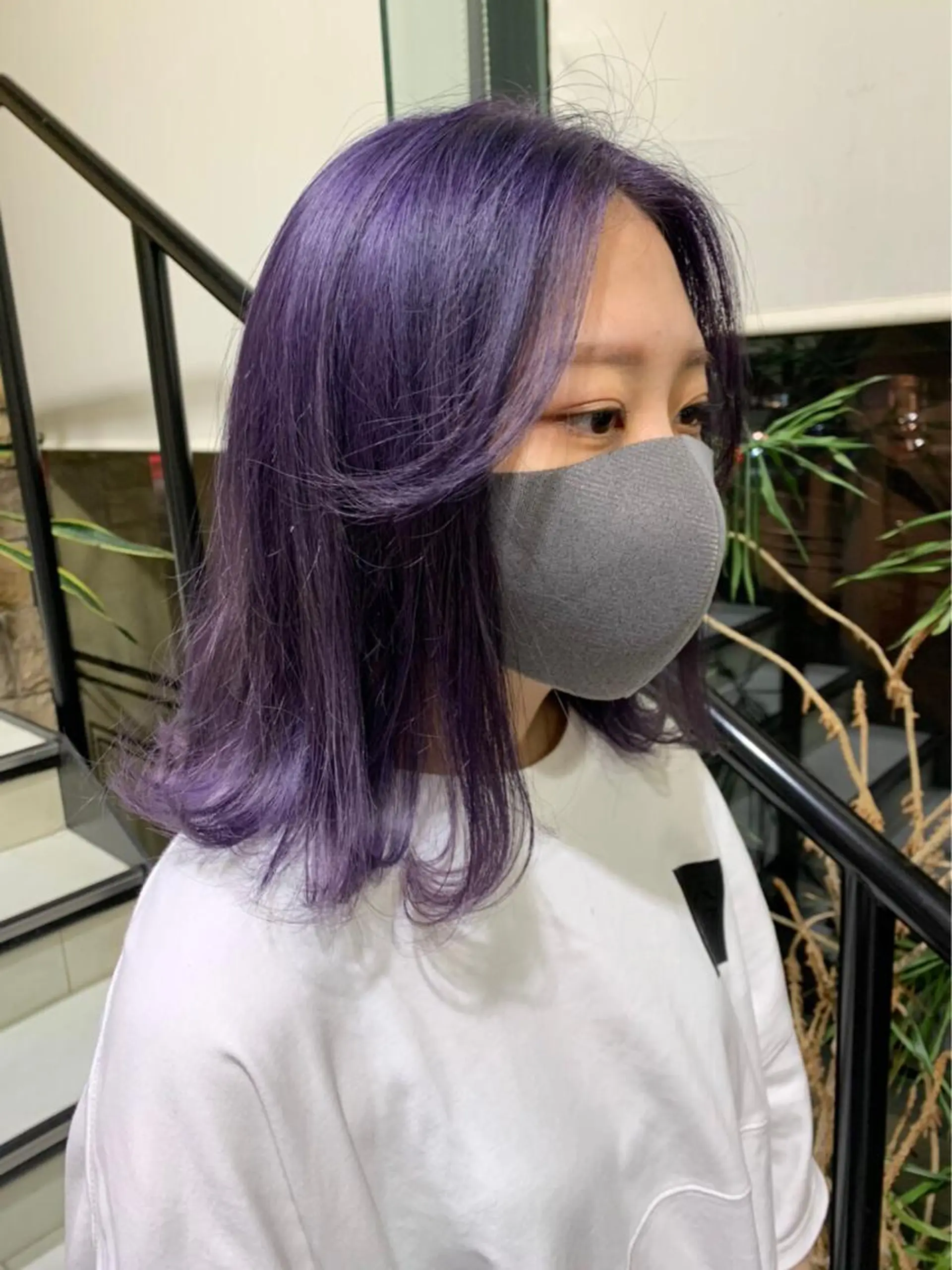 セミロング カラー ブリーチ ダブルカラー ラベンダーカラー 艶髪カラー🫧 髪質改善🪽萩原のヘアスタイル