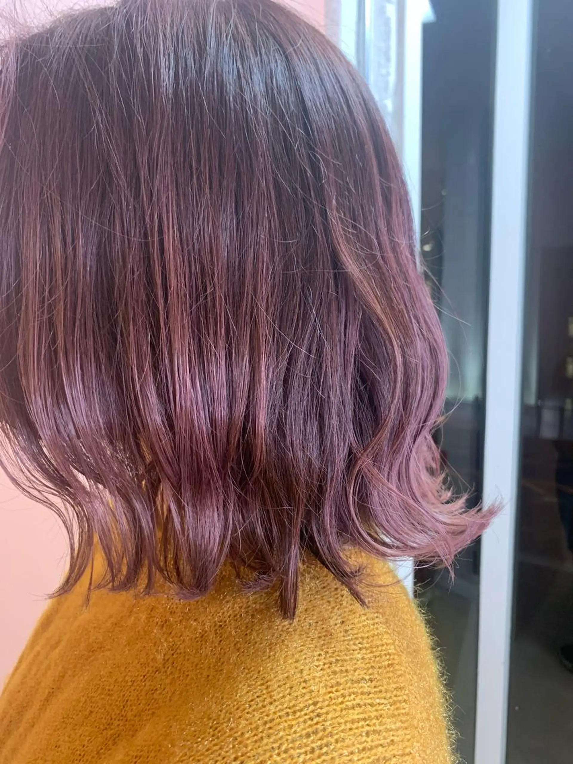 セミロング ヘアカラー トリートメント u n aのヘアスタイル