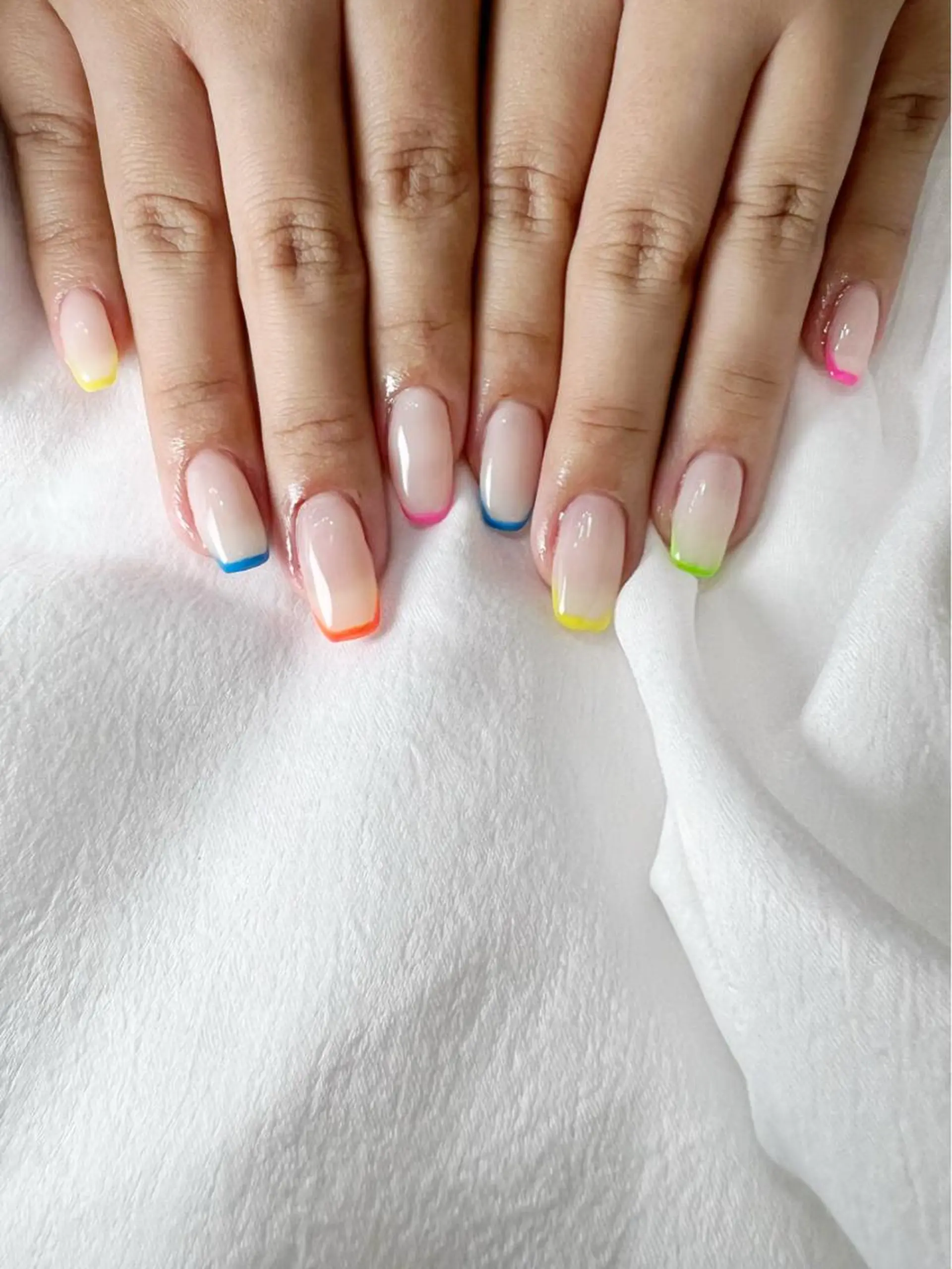 ネイル フレンチネイル 韓国ネイル ハンドネイル pang akiのマツエク・マツパデザイン