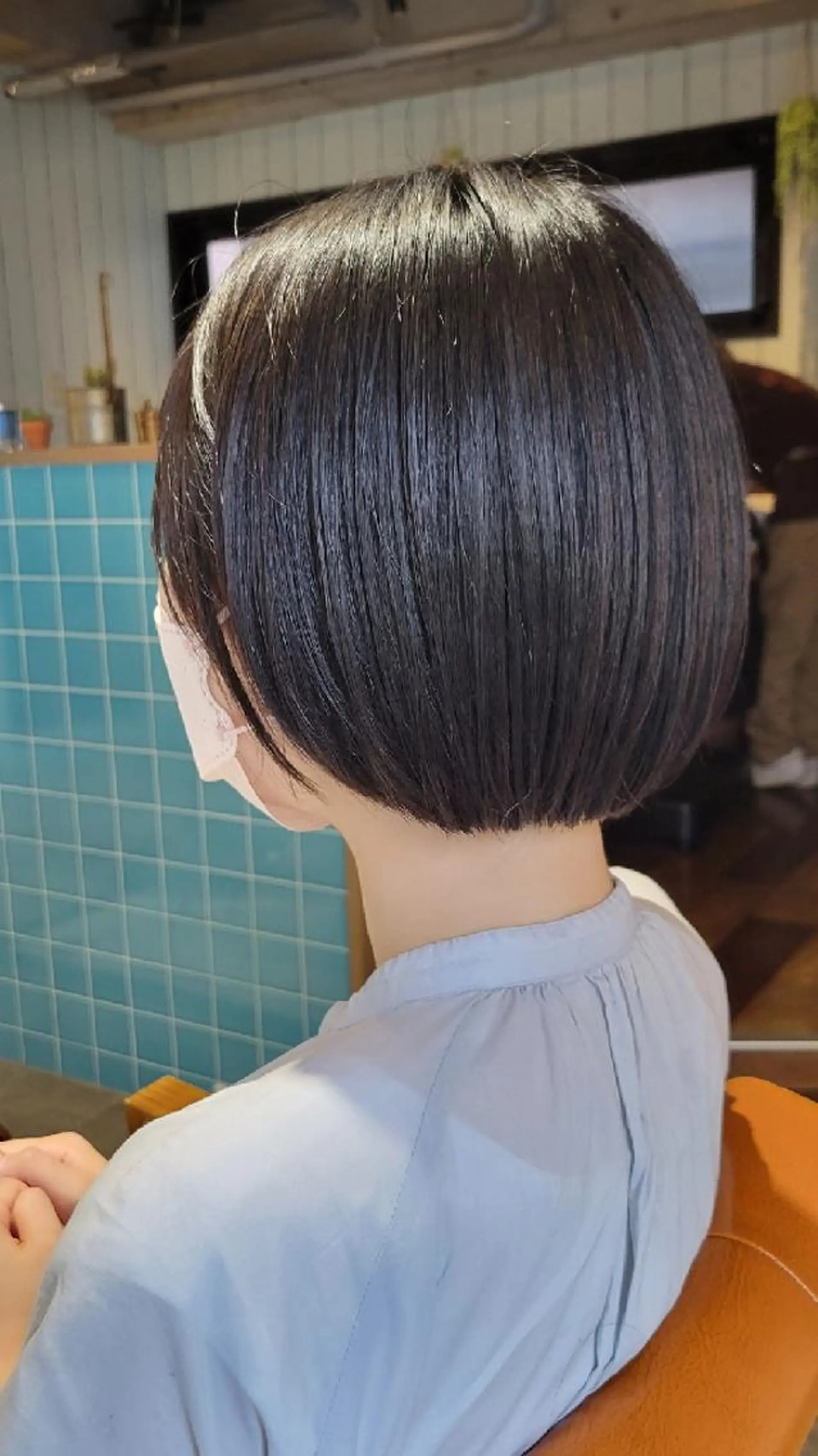 ショート カット alushe 岡 陽子のヘアスタイル