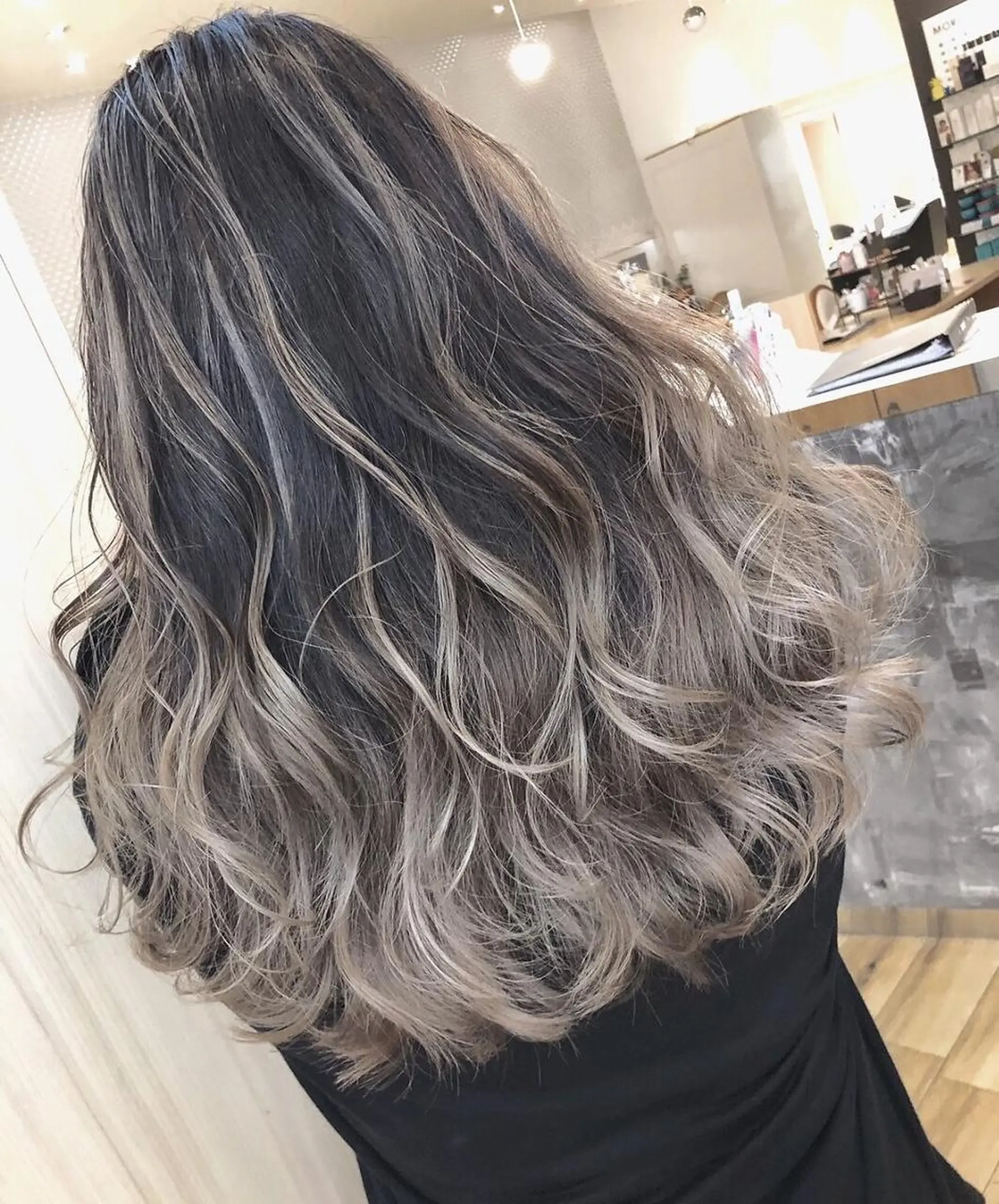 ロング 高槻/大学生にも人気 🥰ルービック高槻のヘアスタイル