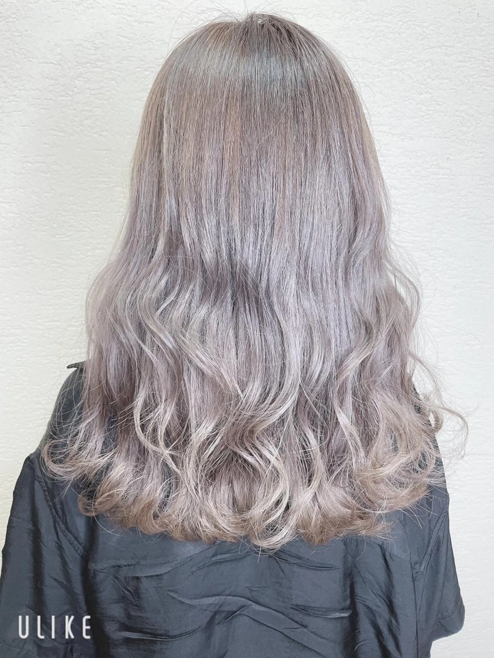 ロング カラー シルバー ホワイトシルバー カット ヘアカラー トリートメント ❣️モードケイズ塚口 和田一将のヘアスタイル