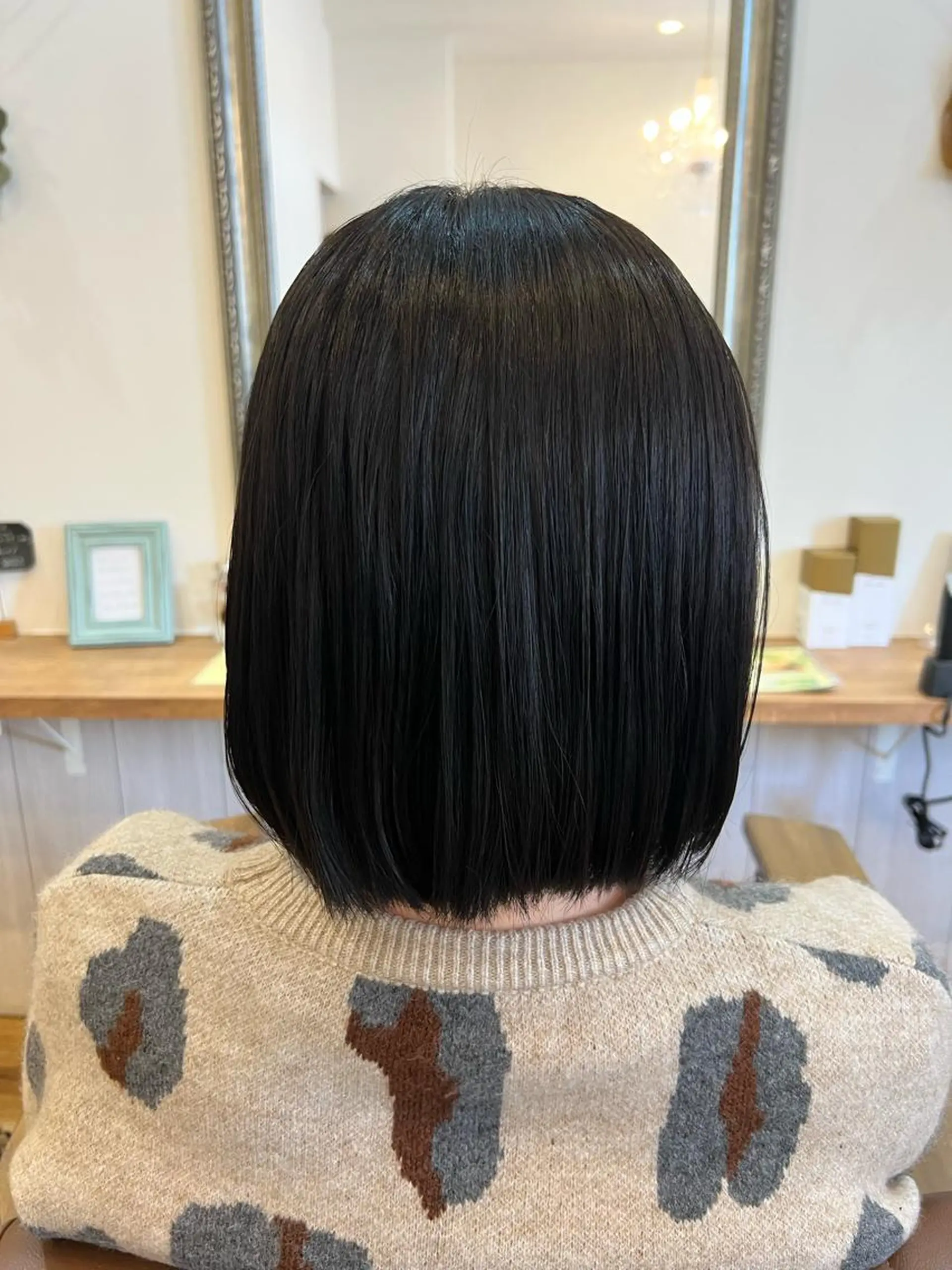 ショート カラー 黒髪 ブラウンカラー 美容室Class所属・🐰ハイトーンカラー 畠山　渡🐰のヘアスタイル