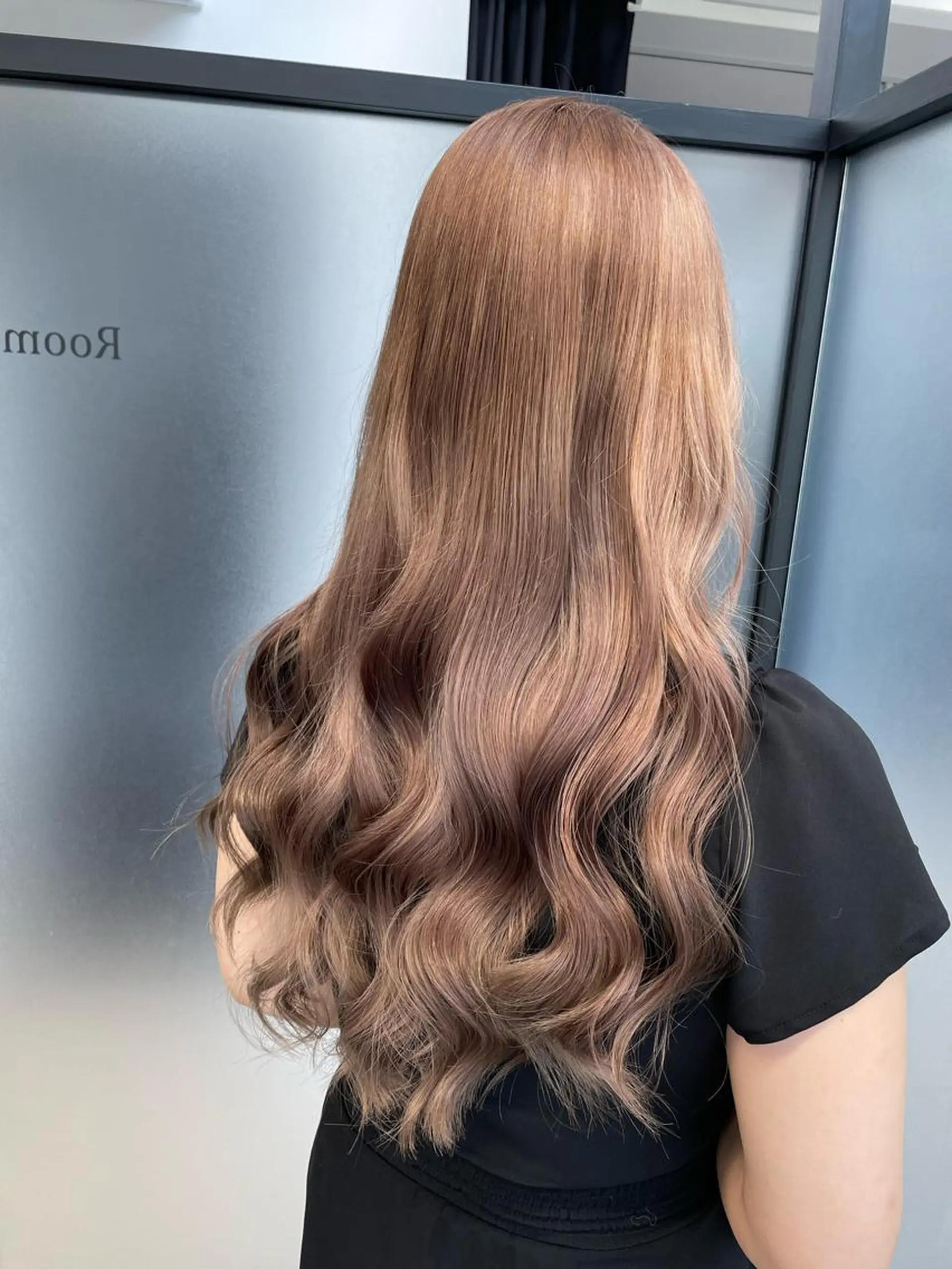 セミロング カラー ヘアアレンジ ブリーチ ケアブリーチ ダブルカラー イルミナカラー 髪質改善 ヘアカラー トリートメント 髪質改善×ハイトーン 中田啄也のヘアスタイル