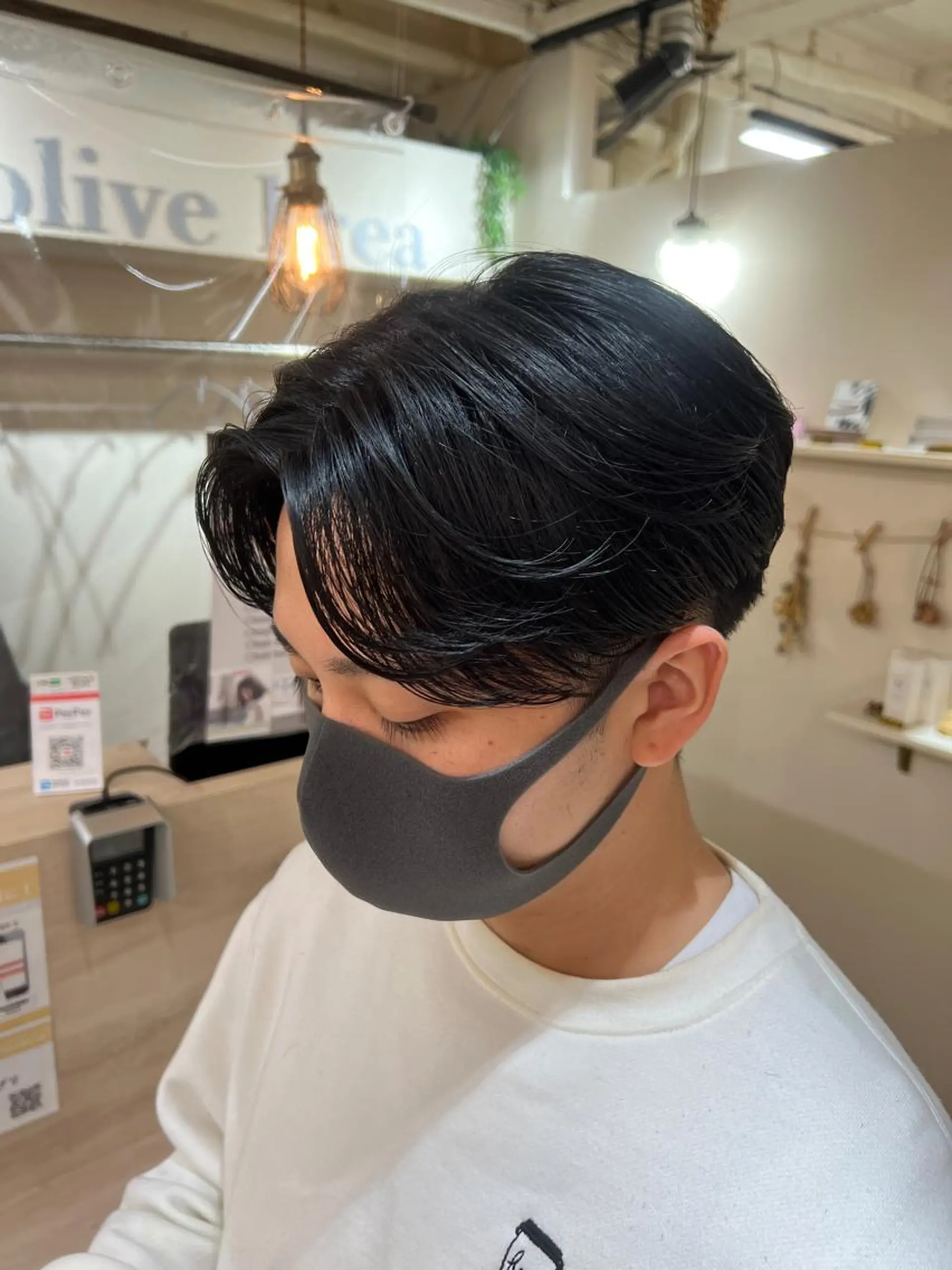 ミディアム パーマ メンズ センターパート メンズカットパーマ ✂️ JOYAのヘアスタイル