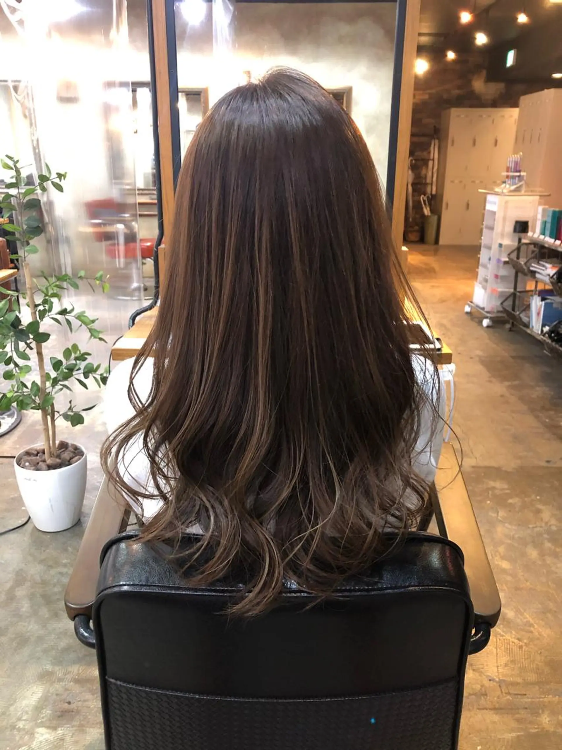 ロング カット パーマ 髪質改善✨ハツメイ オグ✂️のヘアスタイル