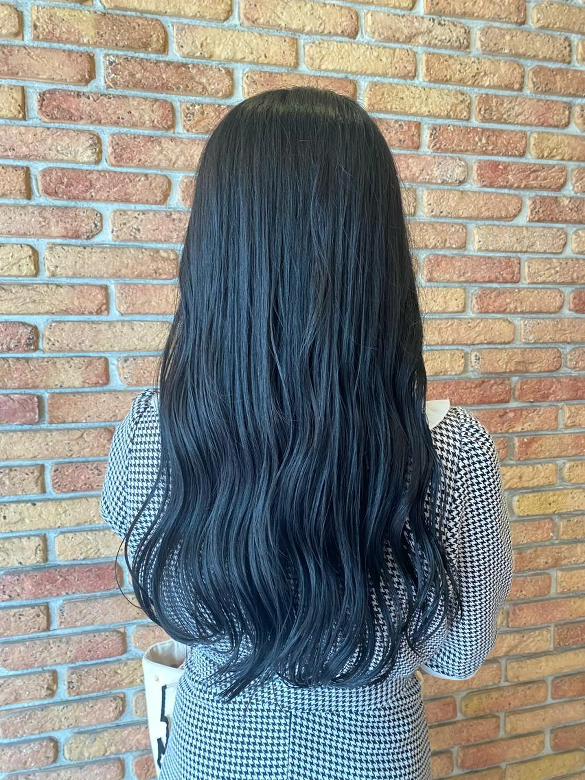 ロング カラー 林 美佑のヘアスタイル