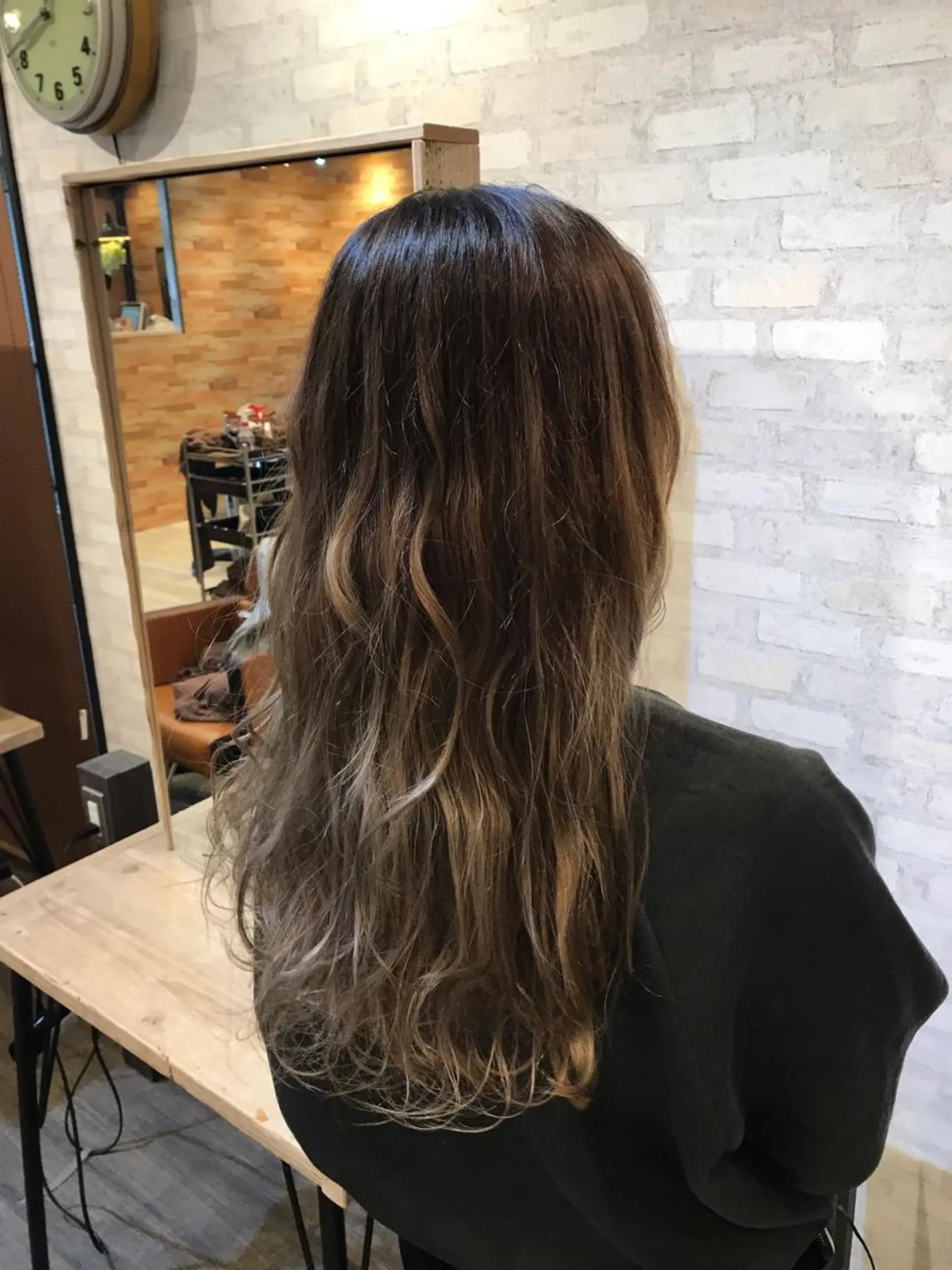 ロング ヘアカラー トリートメント ルスリー守山店所属・髪質改善美容師 🌟塚本のヘアスタイル