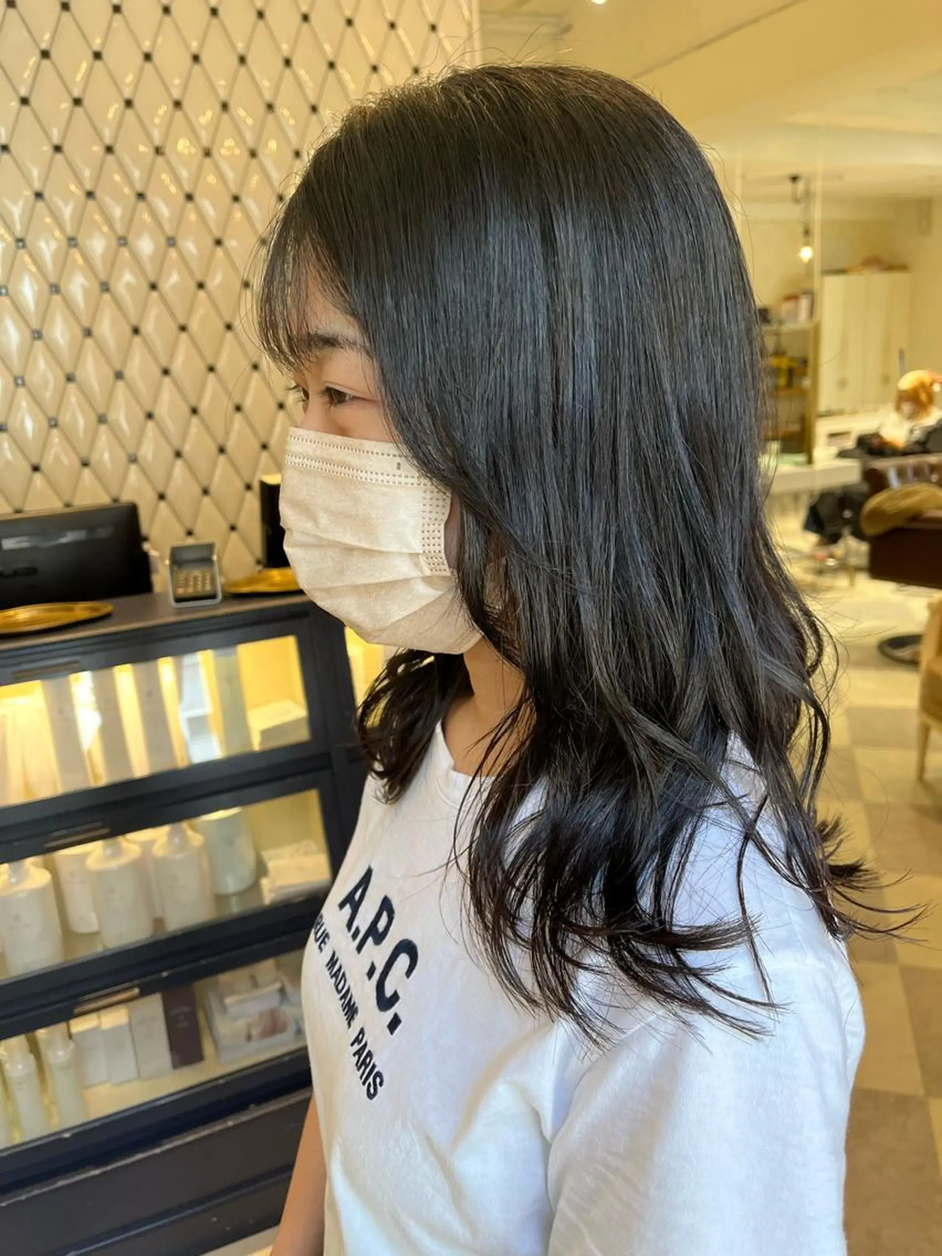 セミロング SIKI yuuna レイヤーカット🪽のヘアスタイル