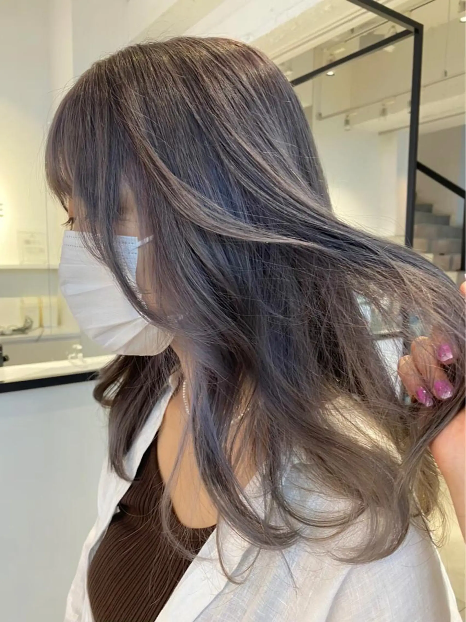 ロング カラー ブリーチ ブルーカラー ケアブリーチ 透明感カラー デザインカラー emu所属・けいこ🍊ニュアンス ネイル/個性派ネイルのネイルデザイン