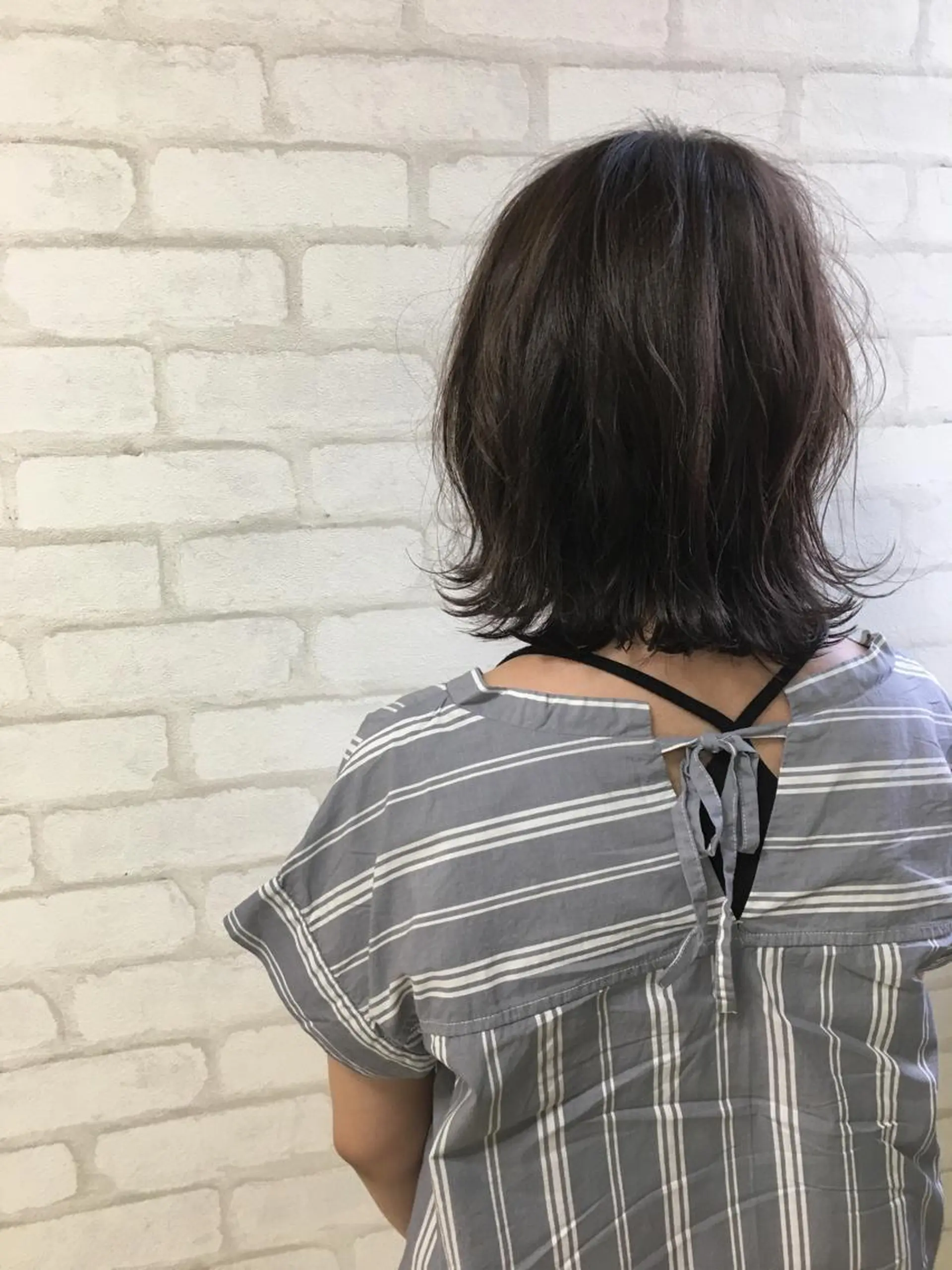 ミディアム ボブ 外ハネヘア brace 立花のヘアスタイル