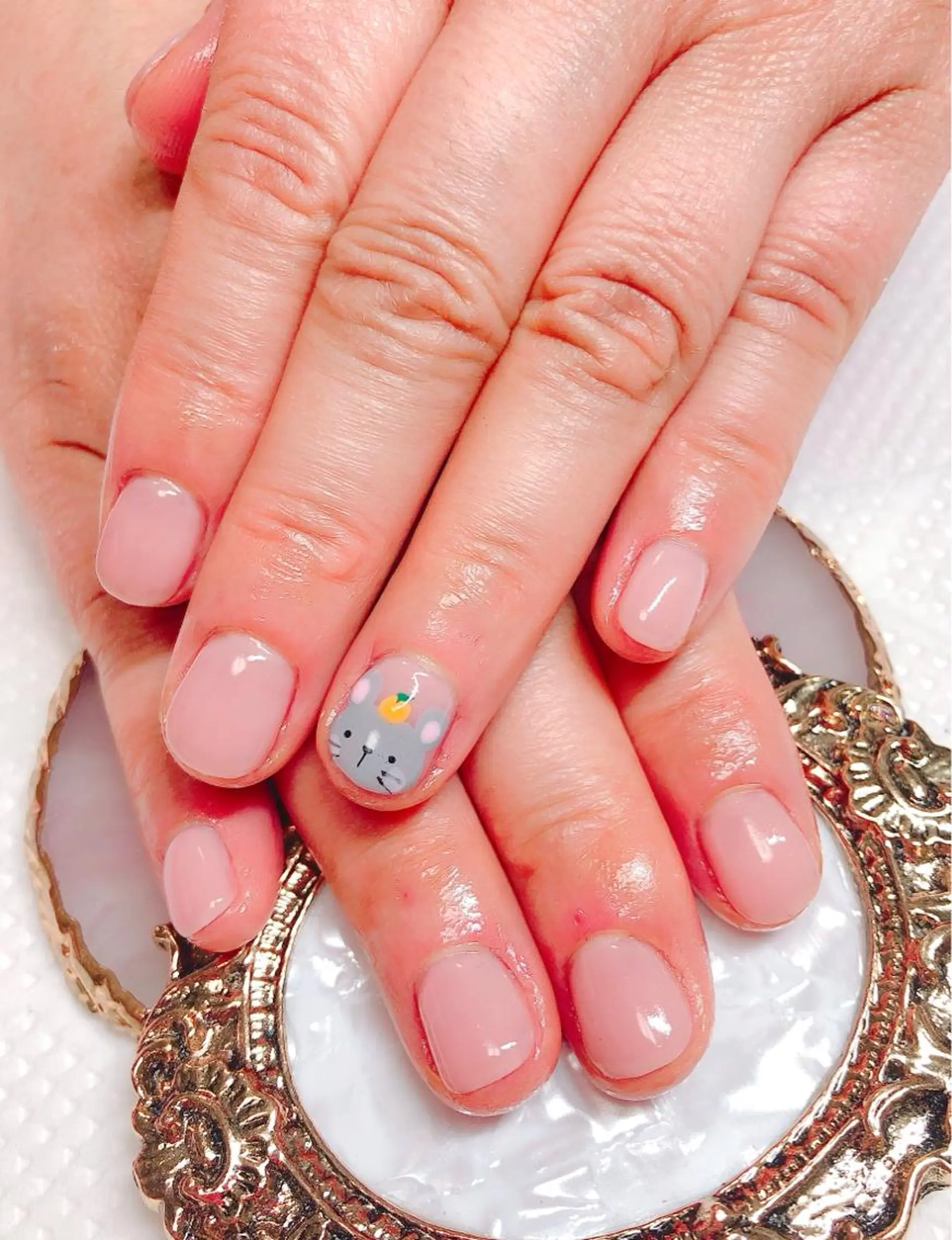 ネイル アートネイル ワンカラーネイル CROWN プライベートサロンのネイルデザイン