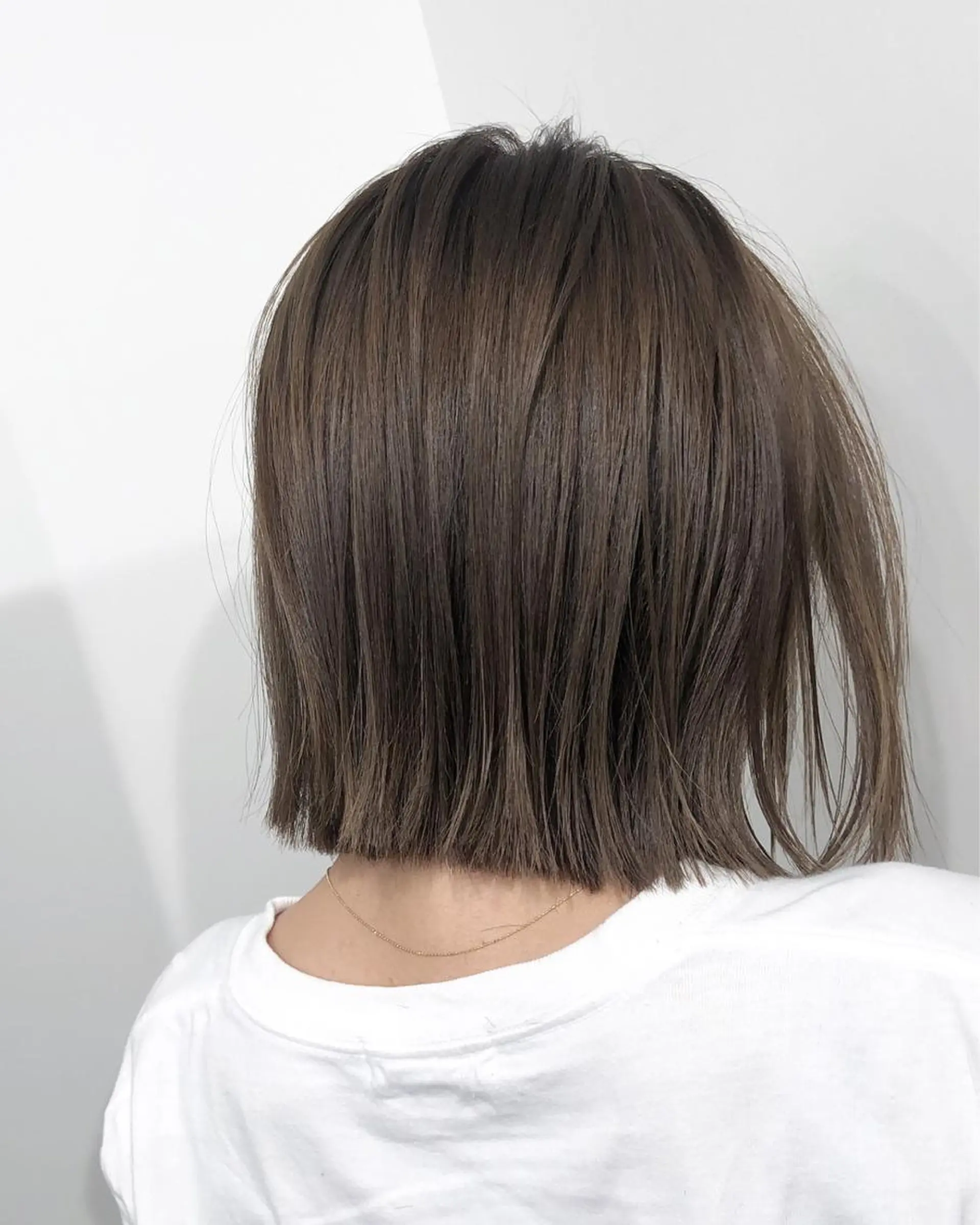 ショート カラー タカハシ ユウキのヘアスタイル