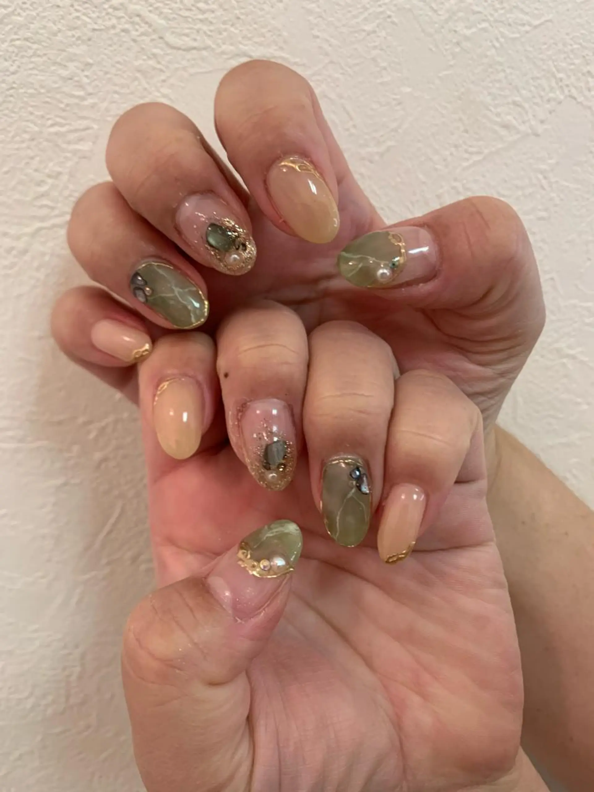 ネイル 12nail所属・大塚 彩沙のネイルデザイン