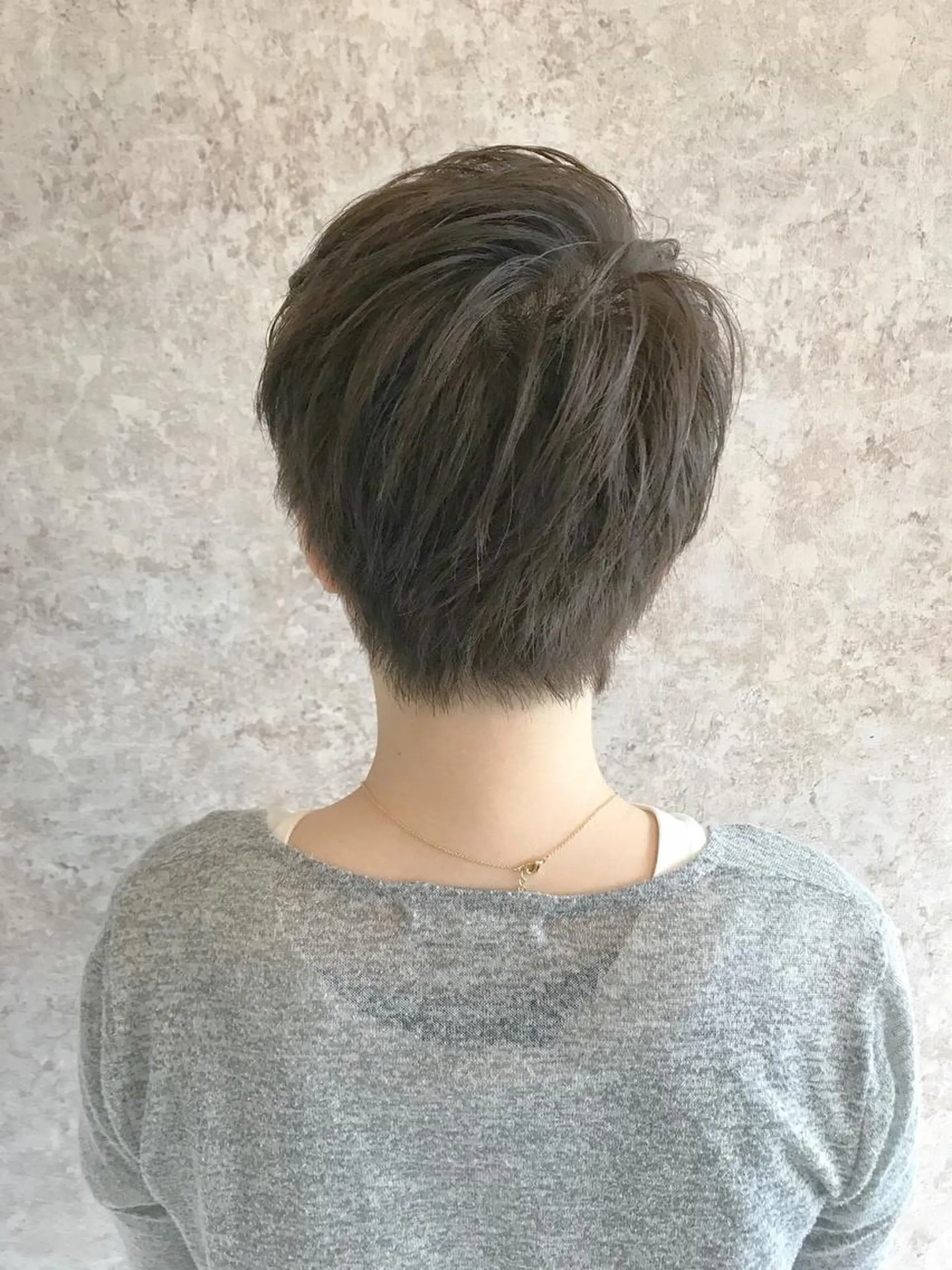 ミディアム カラー パーマ due hair 京都駅前店 MILBON オージュア認定サロン【デューヘアー】所属・ハイトーンブリーチ 土坂　由志【京都】のヘアスタイル