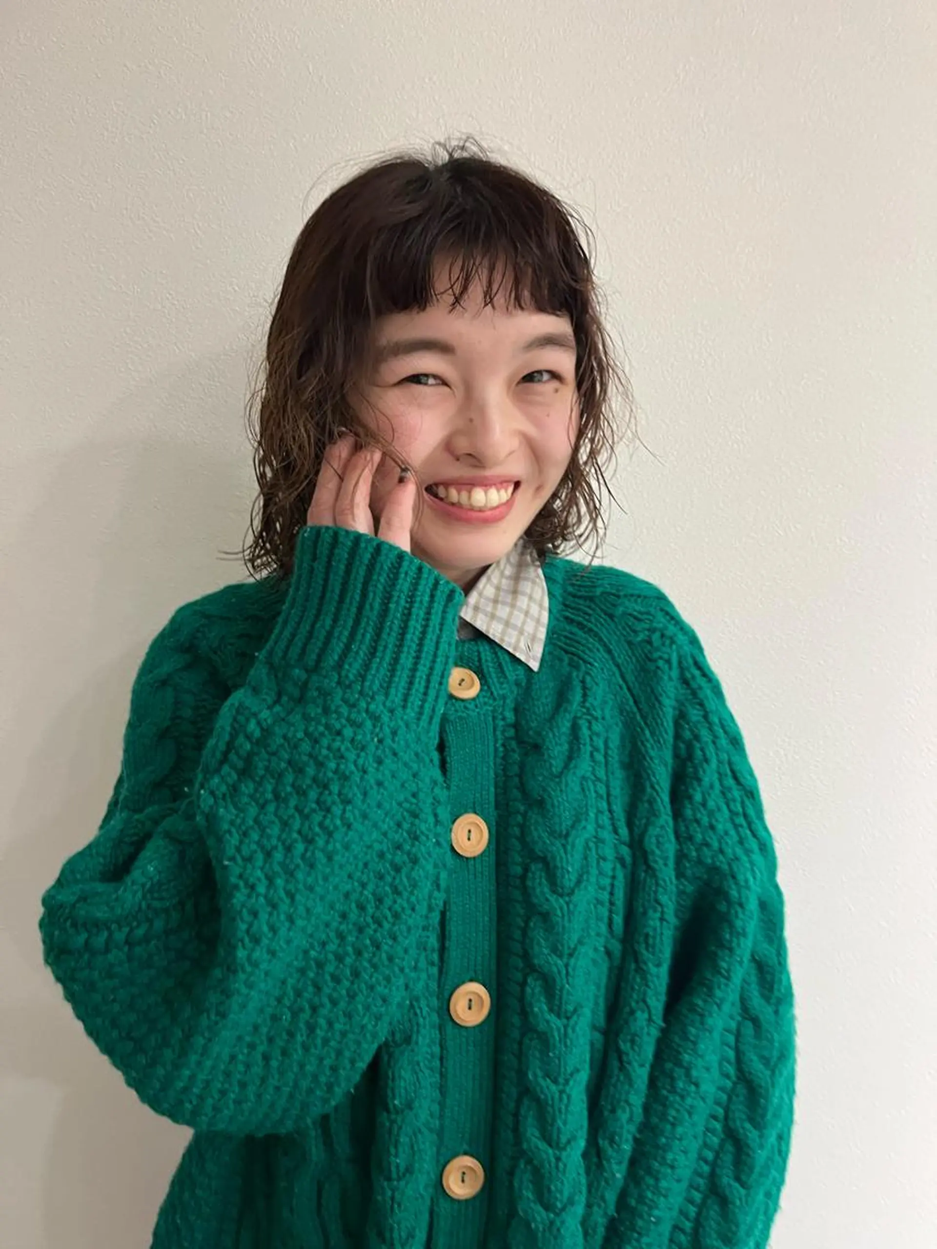 ミディアム パーマ メンズハイトーン/栄 /イトウタケルのヘアスタイル