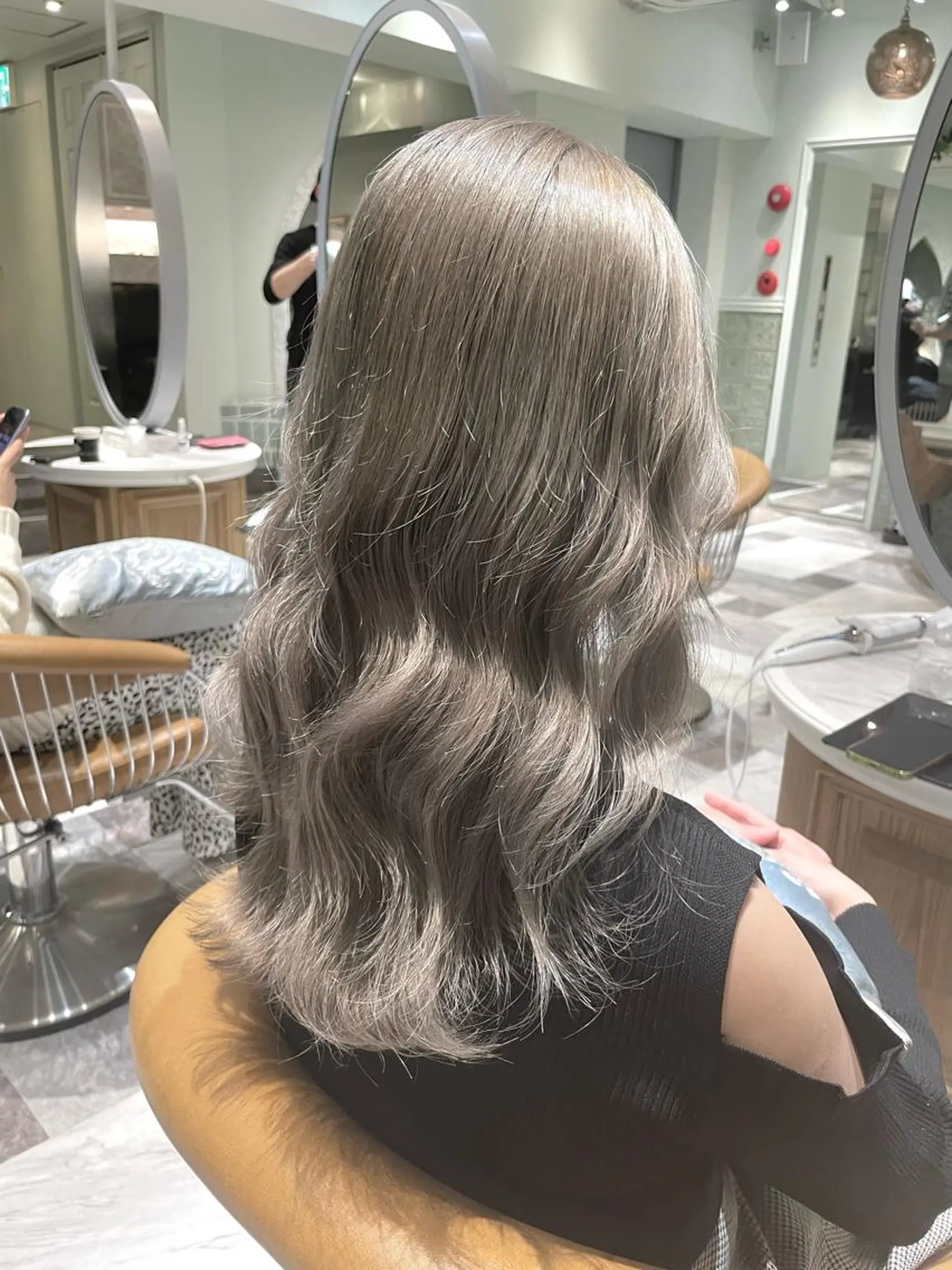 ロング カラー バレイヤージュ ブリーチ ケアブリーチ ダブルカラー ハイライトカラー 美髪/カラー 美容院🌈渡辺隼也のヘアスタイル