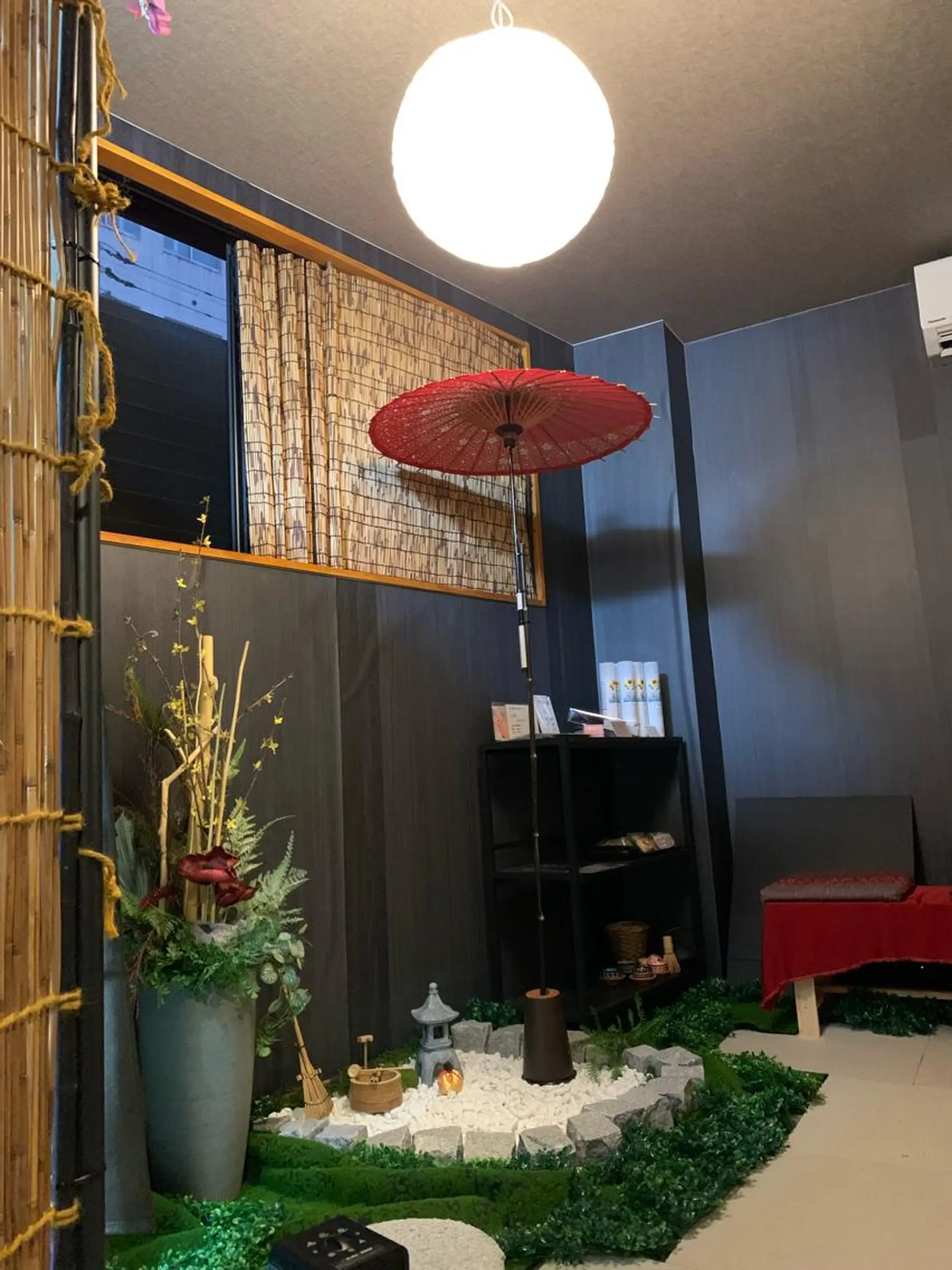 一坪(ひとツボ)サロンあぷり所属・よもぎ蒸し・腸もみ 石川理沙のエステ・リラクイメージ