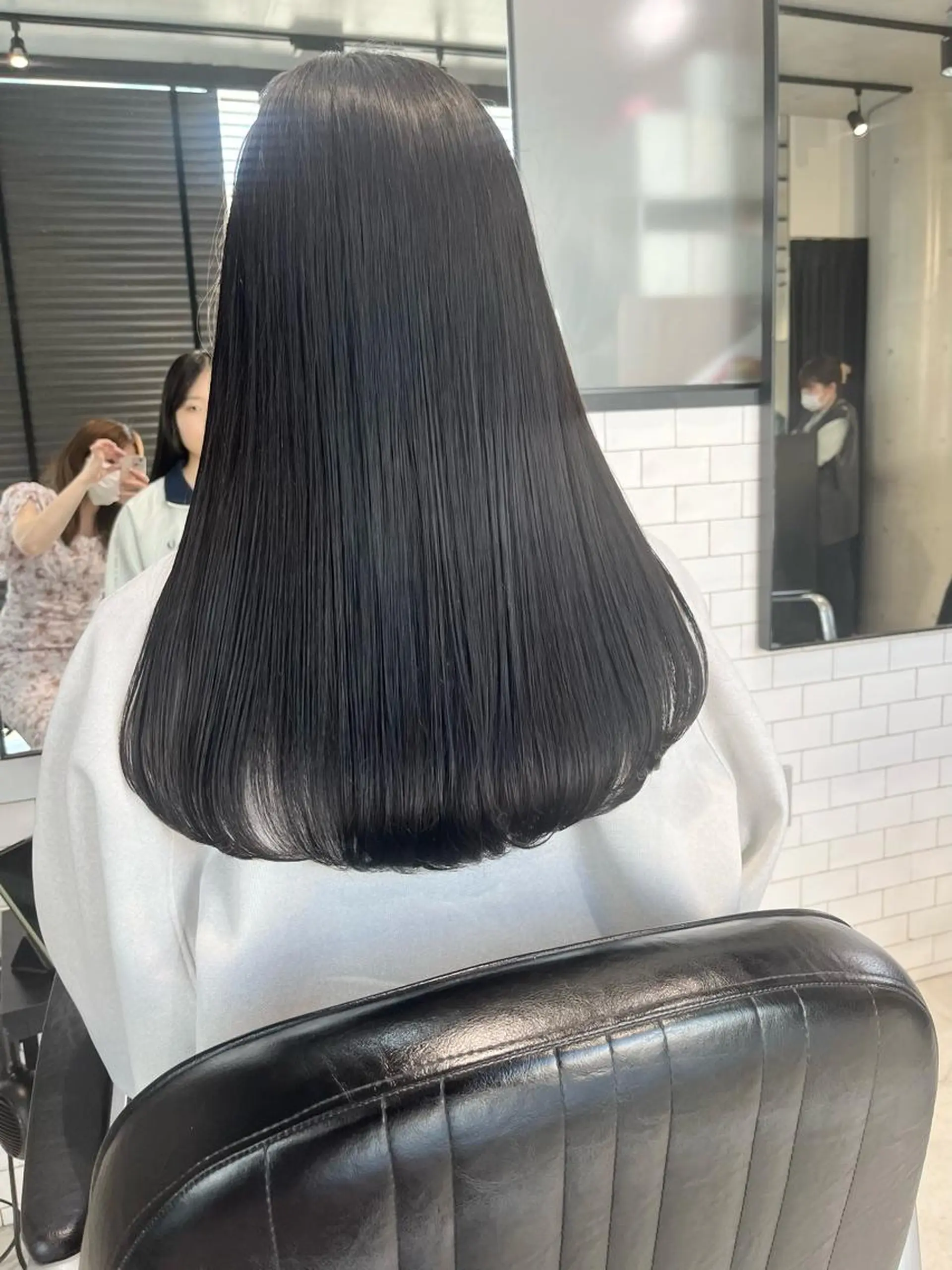 ロング カラー パーマ ヘアアレンジ ヘアカラー トリートメント 透明感/オリーブ/ グレージュ/YUKAのヘアスタイル