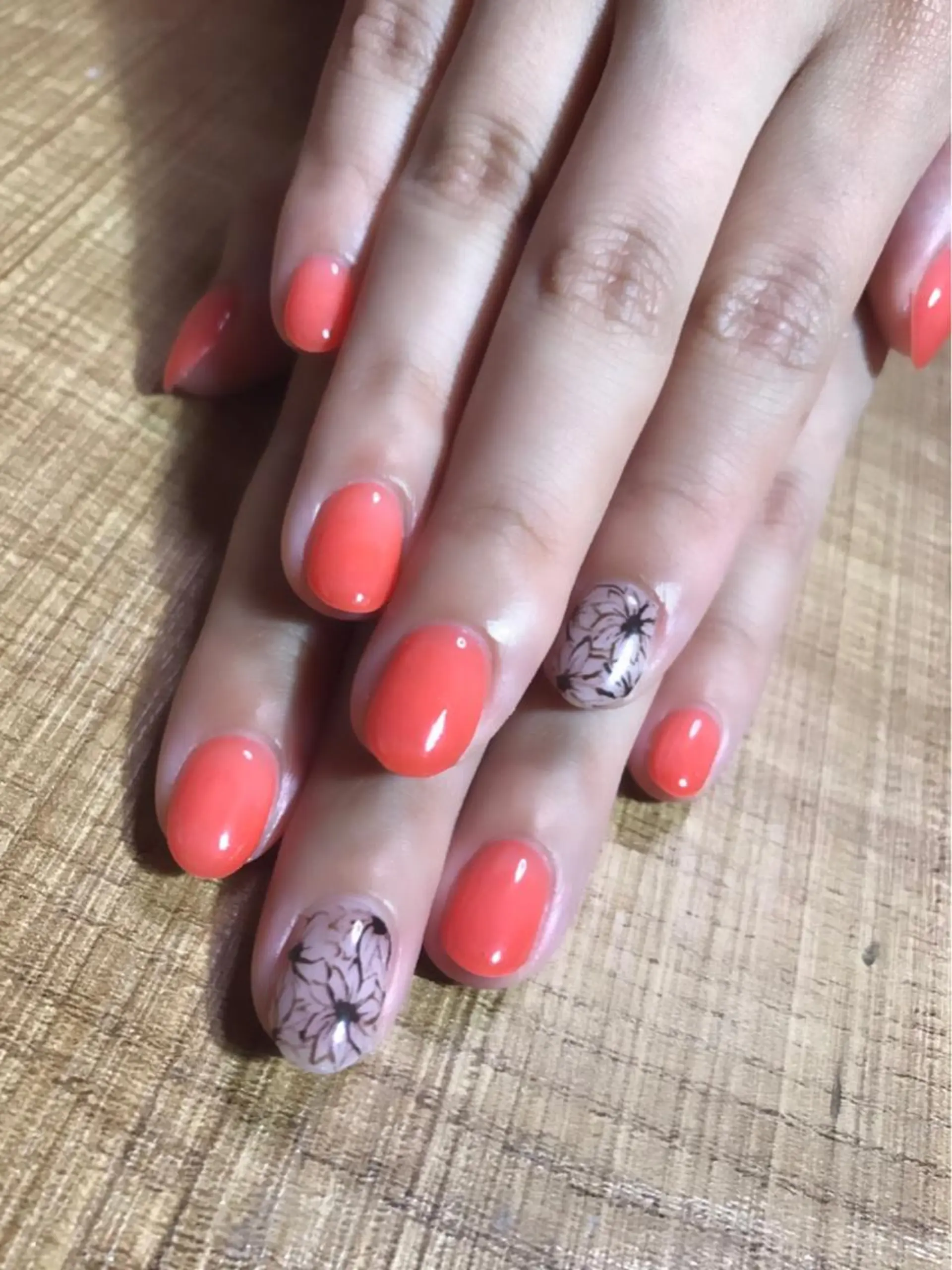 ショート ネイル ツメトマツゲ .のネイルデザイン