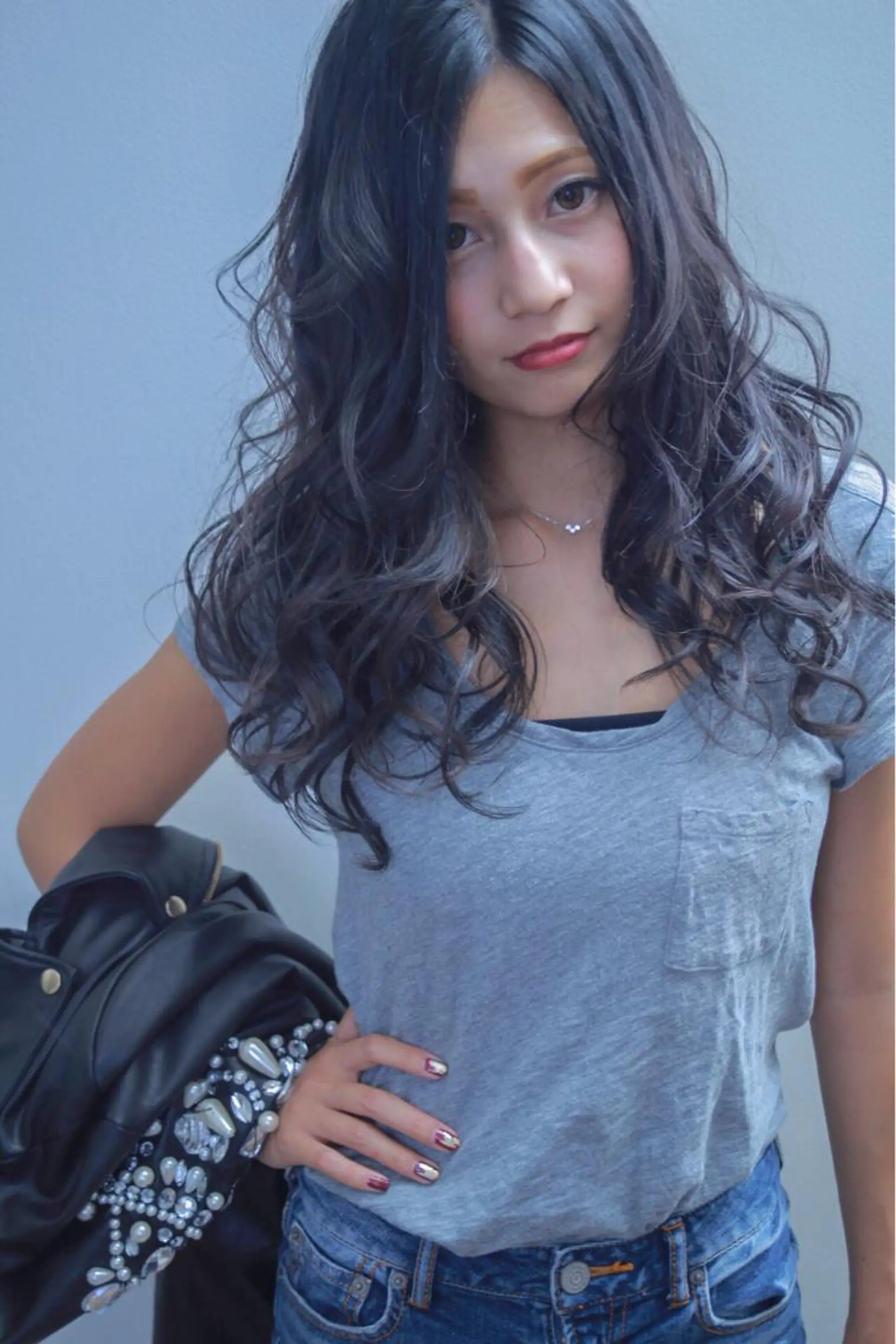 ロング 伊藤 裕貴のヘアスタイル