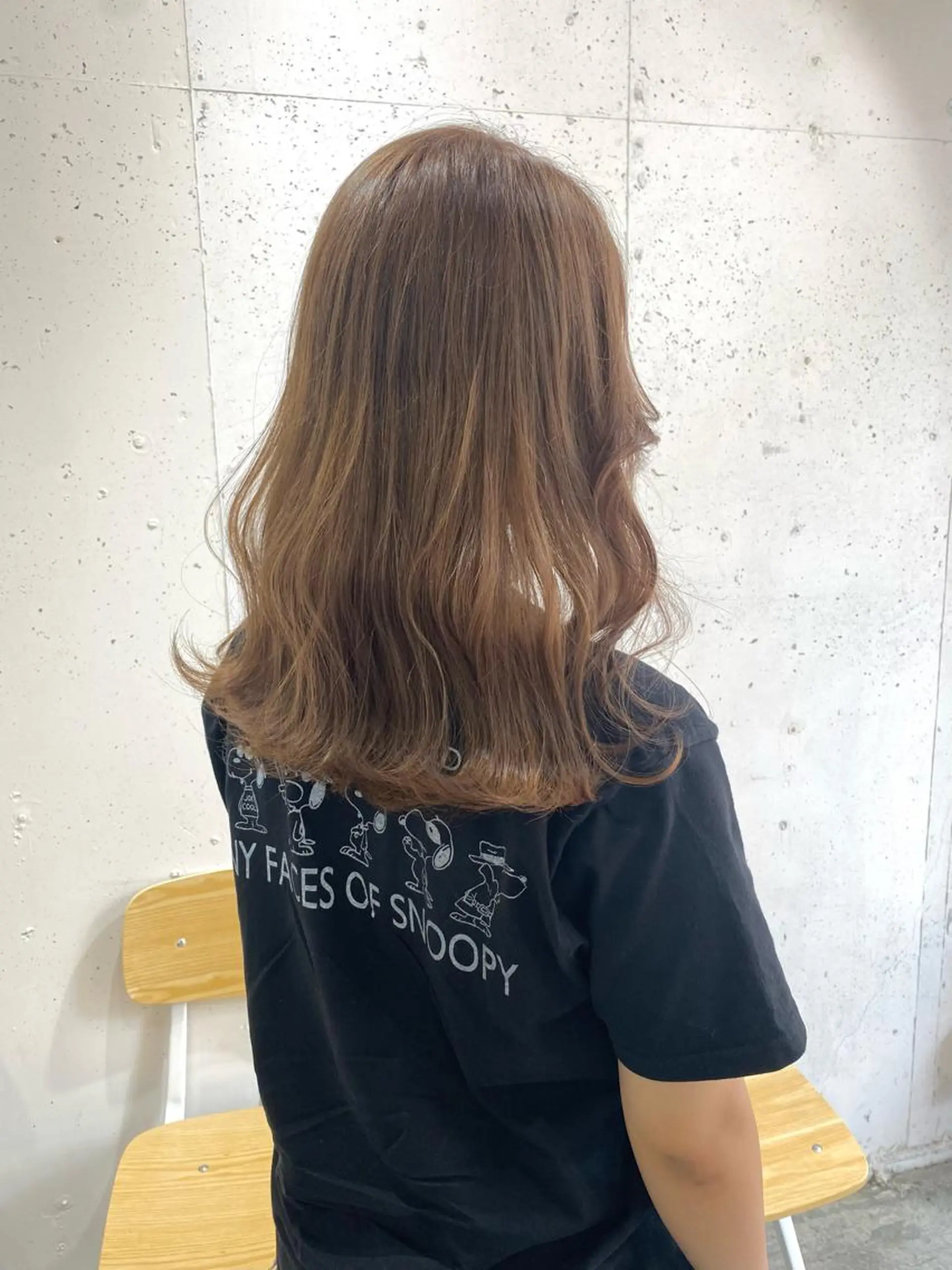 セミロング カラー オリーブ/アッシュ やわらか透明感カラーのヘアスタイル