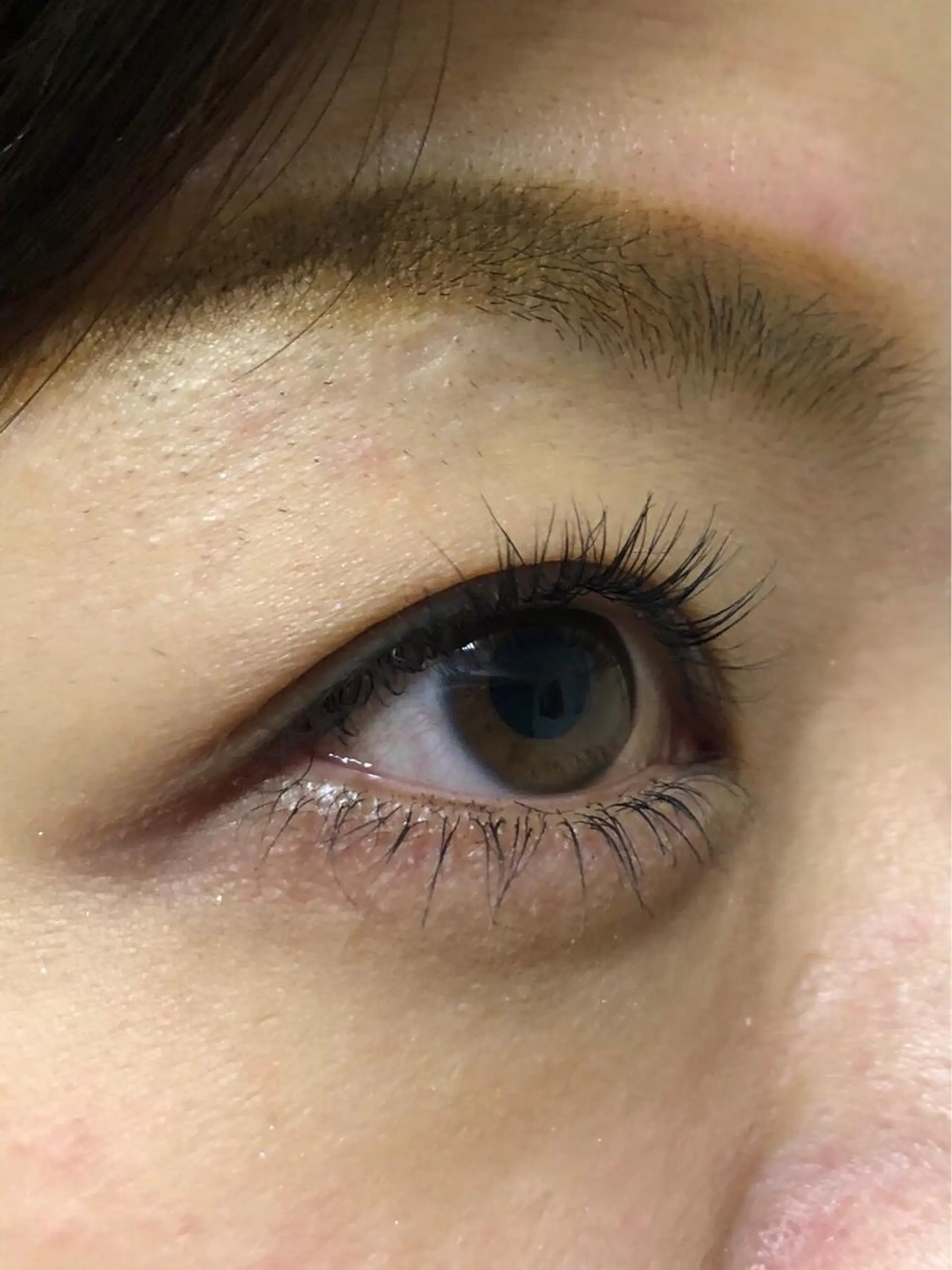 マツエク・マツパ vi viのヘアスタイル