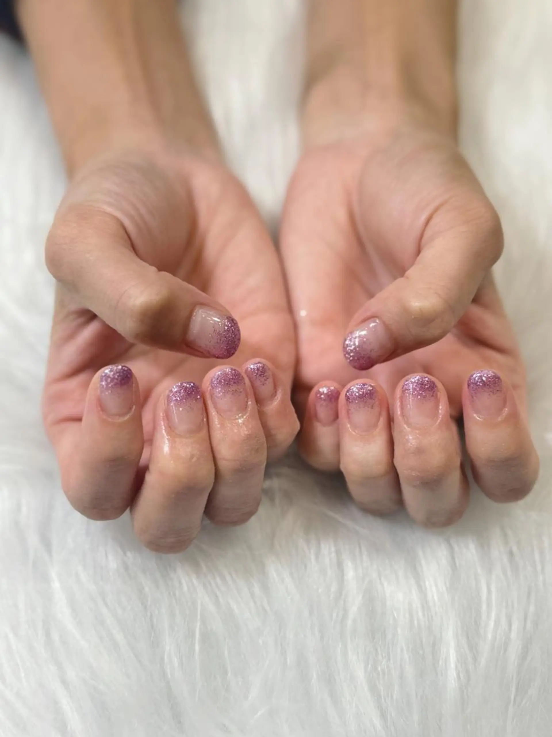 ネイル グラデーション ラメ(グリッター) ラメグラデーション ワンカラーネイル ハンドネイル E nail ネイリストのネイルデザイン