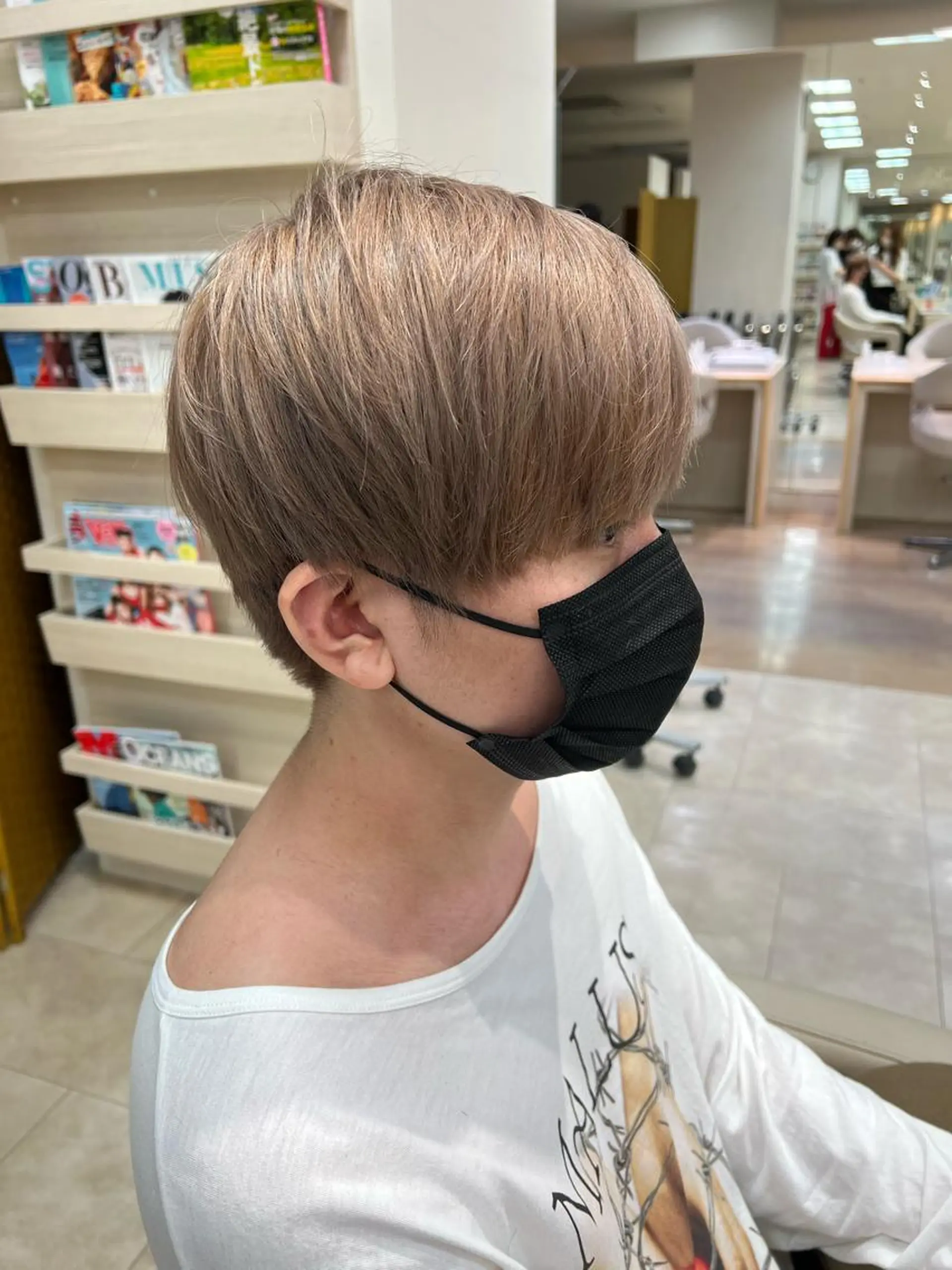 ショート カラー グレージュ ミルクティーグレージュ ヘアカラー トリートメント 似合わせ.ﾍｱｾｯﾄ 得意🌹井上美沙のヘアスタイル