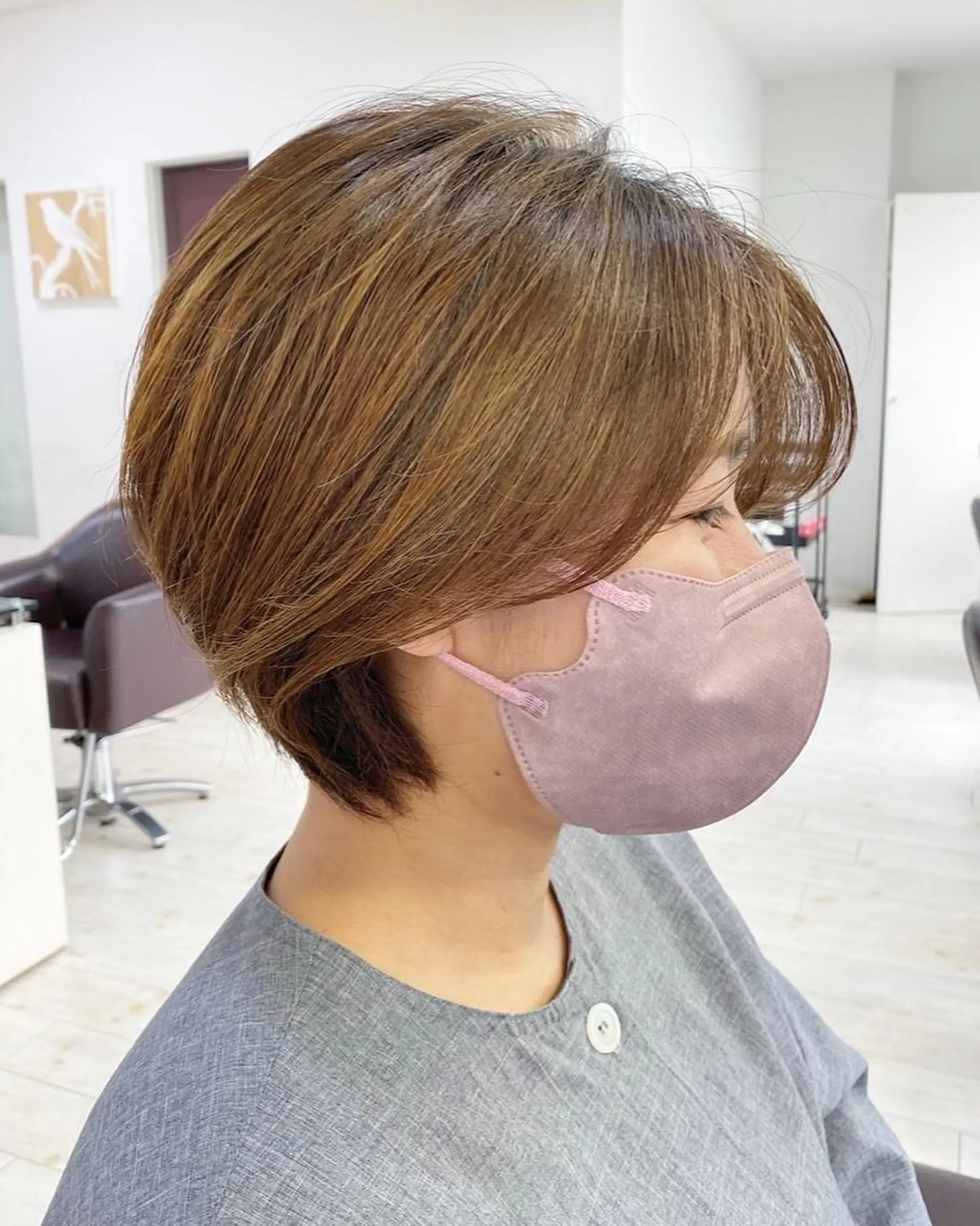 ショート カラー ショートボブ グレージュ ハイライトカラー ボブ くびれヘア favorite b Charmeのヘアスタイル