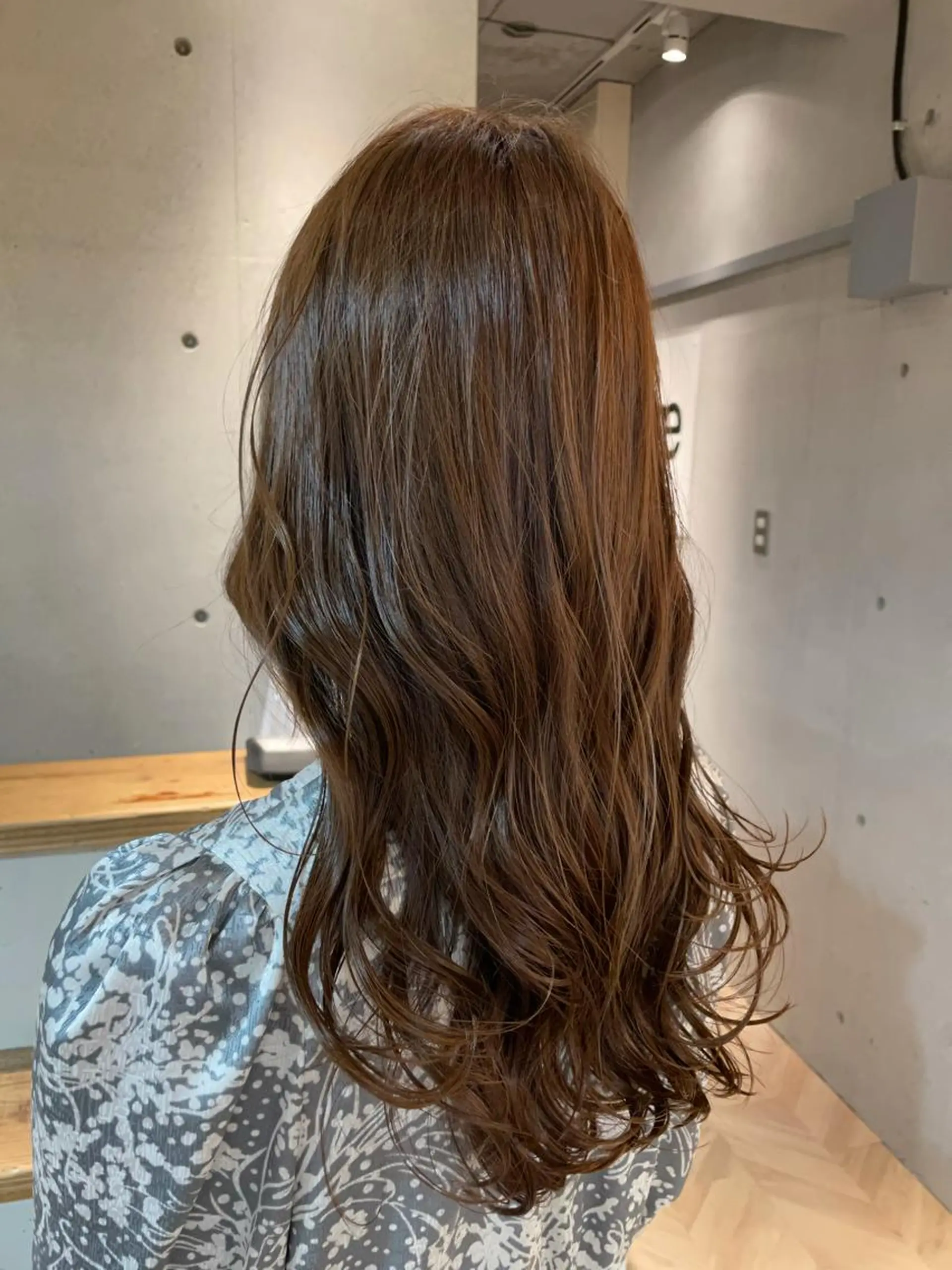 ロング カラー カット ヘアカラー トリートメント しのはら まどかのヘアスタイル