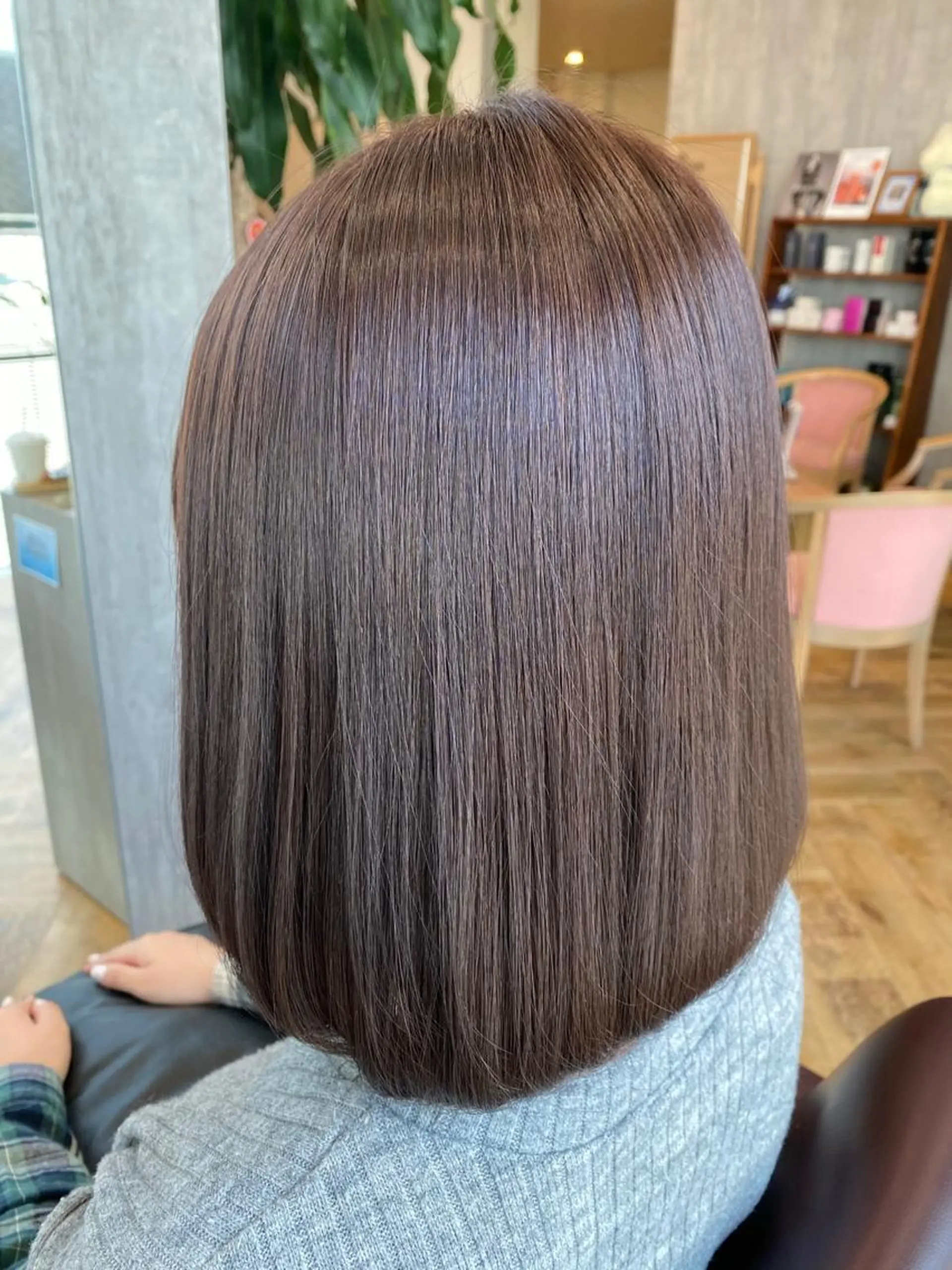 ミディアム カラー アッシュ バイオレットカラー 🫧髪質改善×艶髪 🫧根本泰成🫧のヘアスタイル