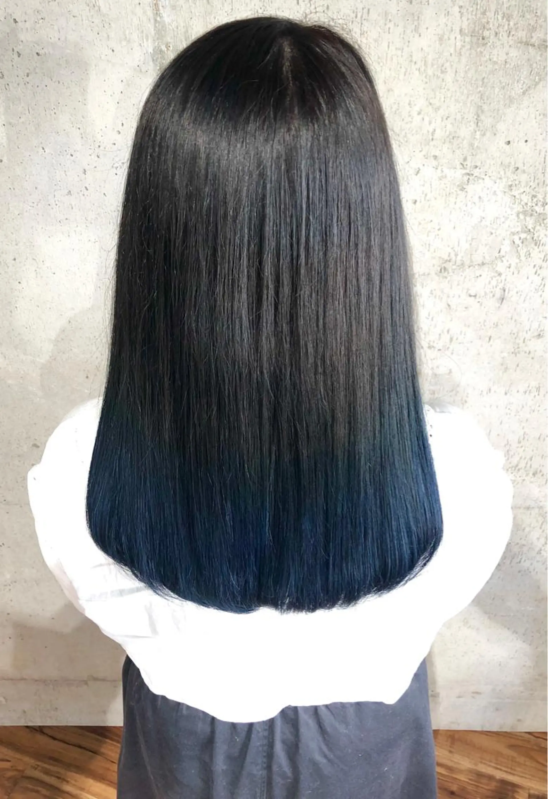 セミロング カラー 黒髪 ブルーカラー ブルーブラック グラデーションカラー Cuon所属・✨ご新規様のみ✨ ウンノのヘアスタイル